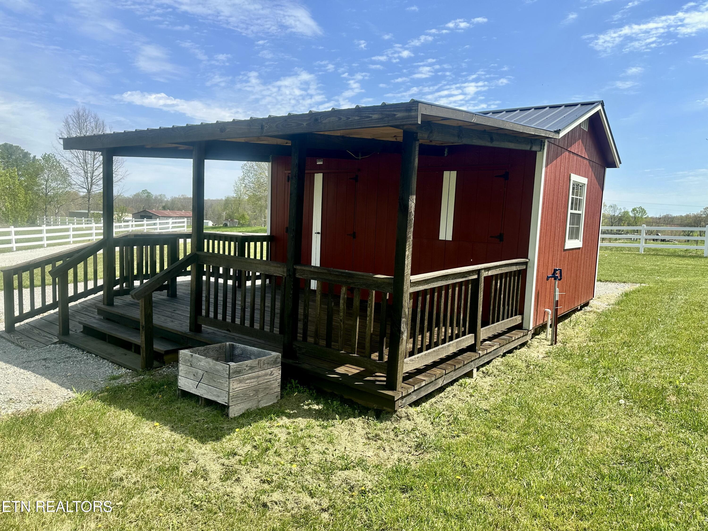 698 Maynard Road Crossville TN 38571