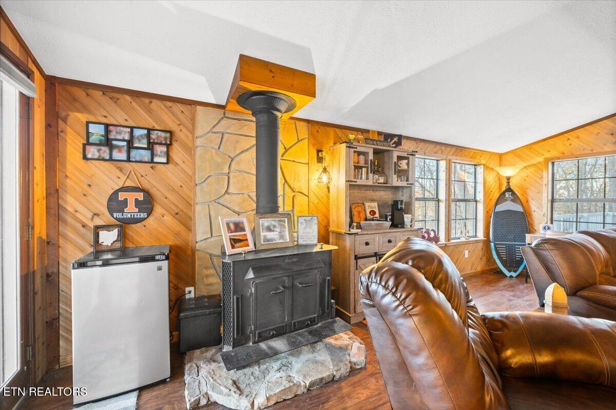 131 Phoenix Lane Speedwell TN 37870