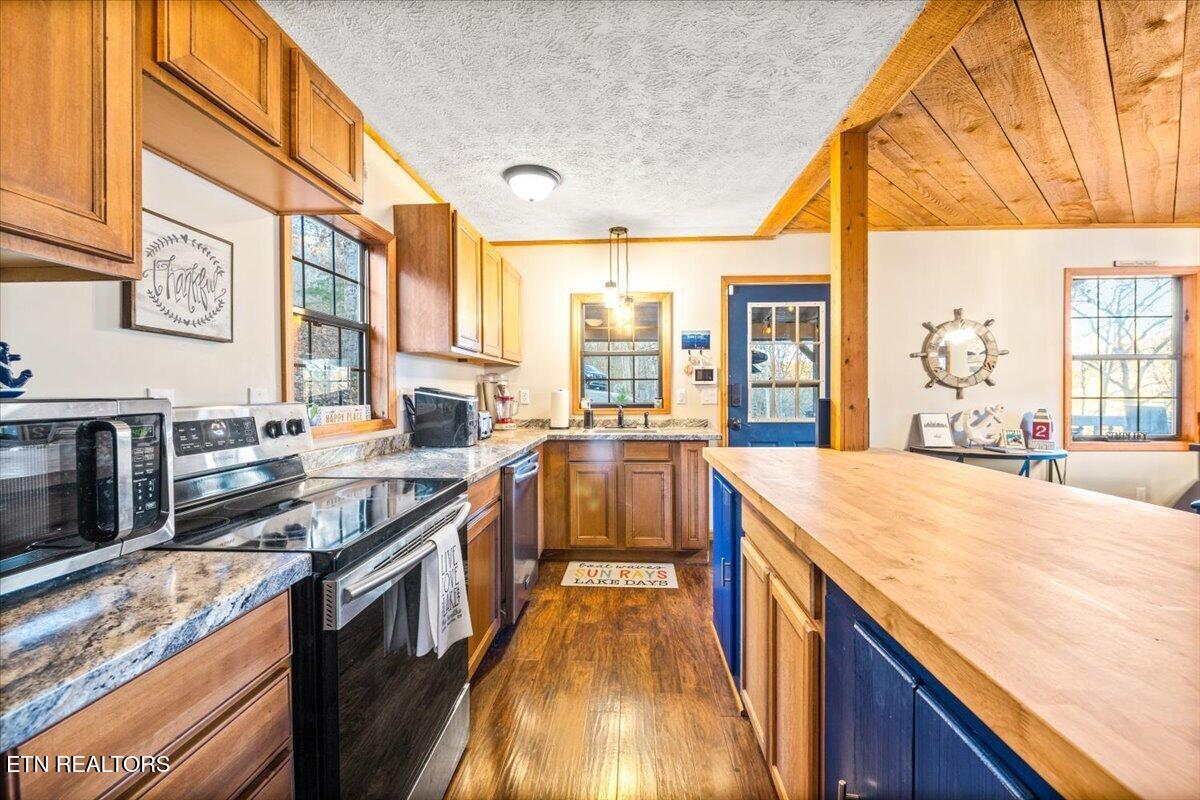 131 Phoenix Lane Speedwell TN 37870