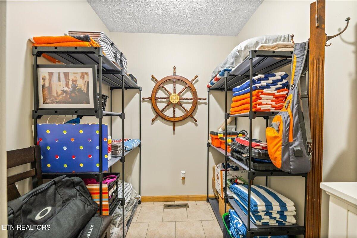 131 Phoenix Lane Speedwell TN 37870