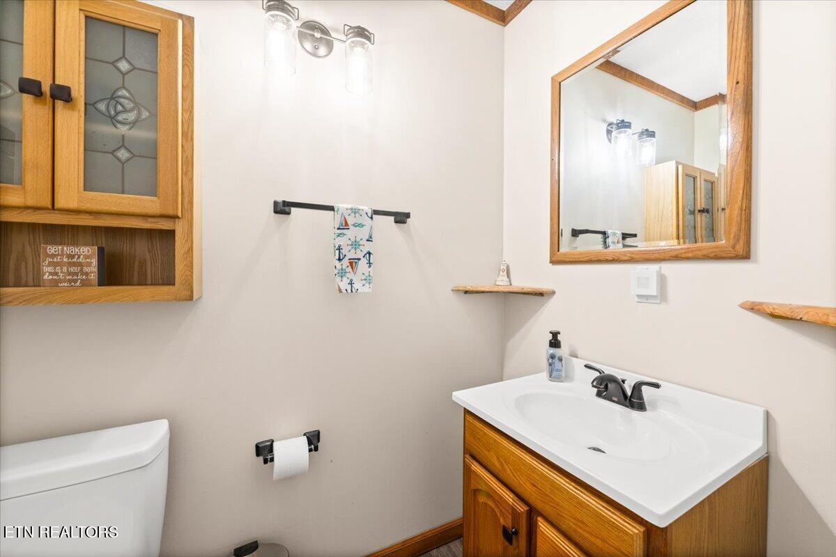 131 Phoenix Lane Speedwell TN 37870