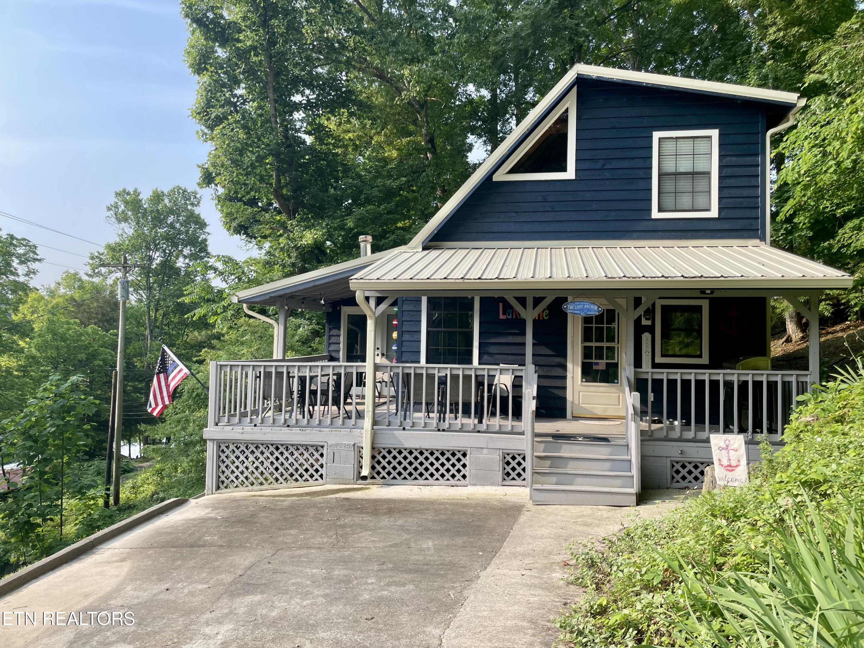 131 Phoenix Lane Speedwell TN 37870