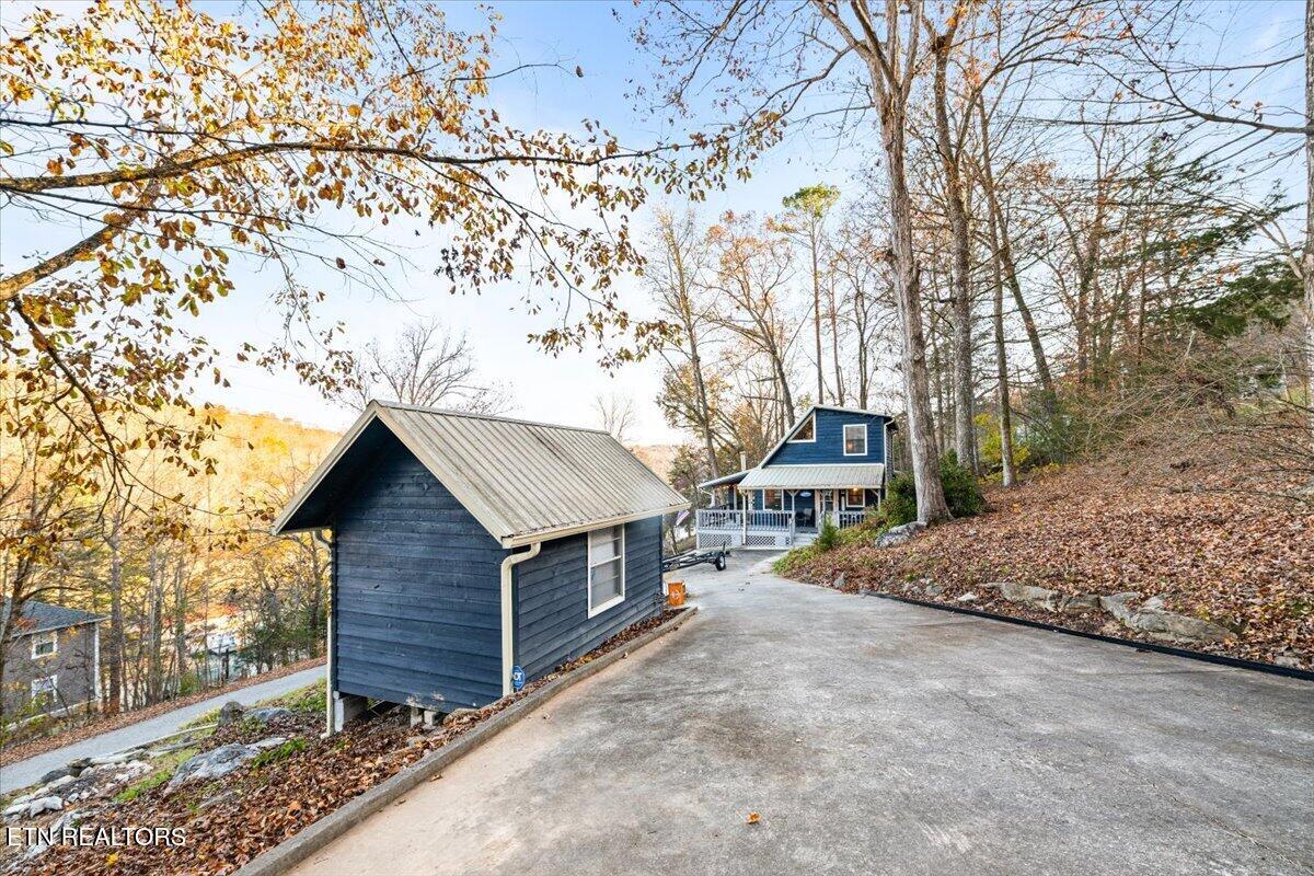 131 Phoenix Lane Speedwell TN 37870