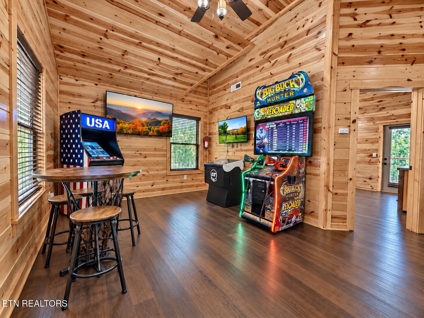 2021 Settlers Ridge Way Gatlinburg TN 37738