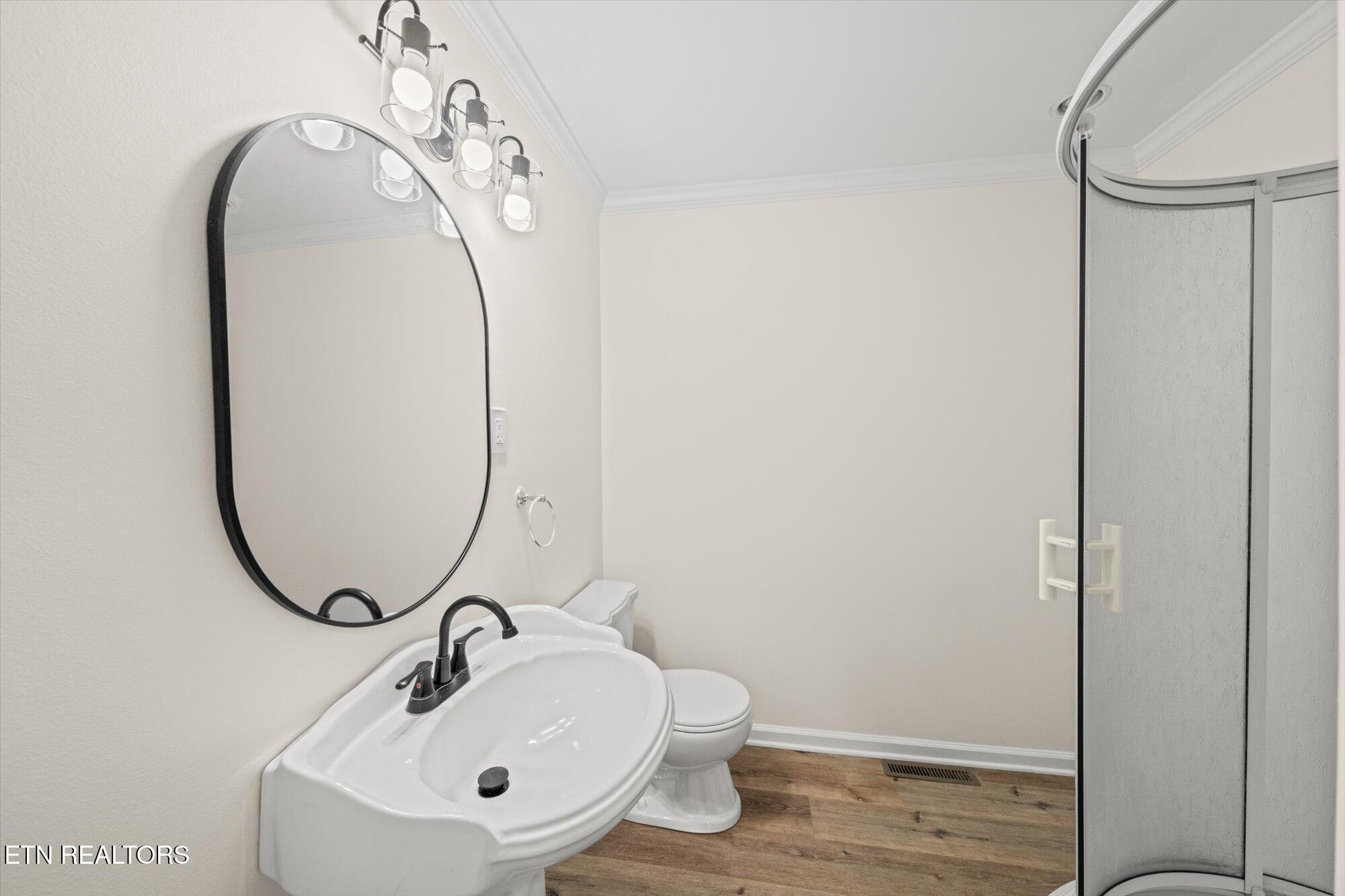 1304 Bluebird Drive Knoxville TN 37918