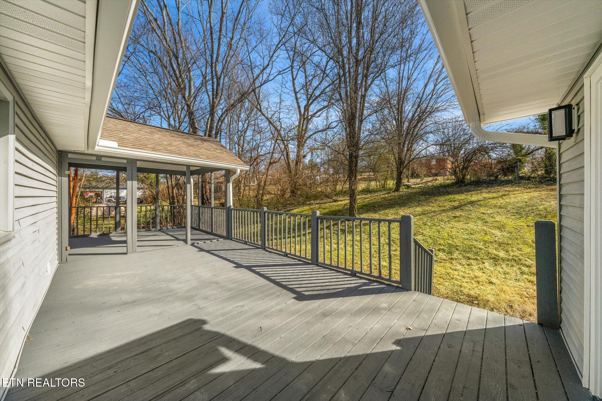 1304 Bluebird Drive Knoxville TN 37918