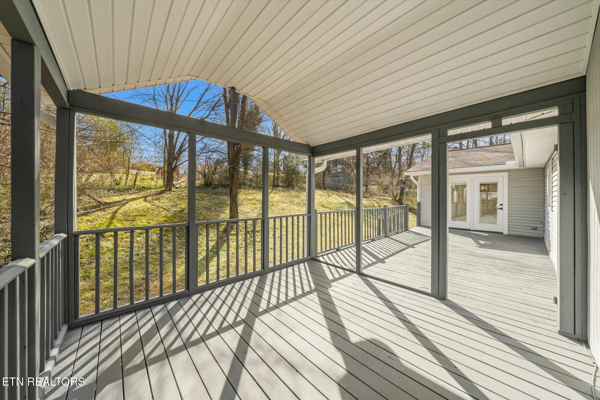 1304 Bluebird Drive Knoxville TN 37918