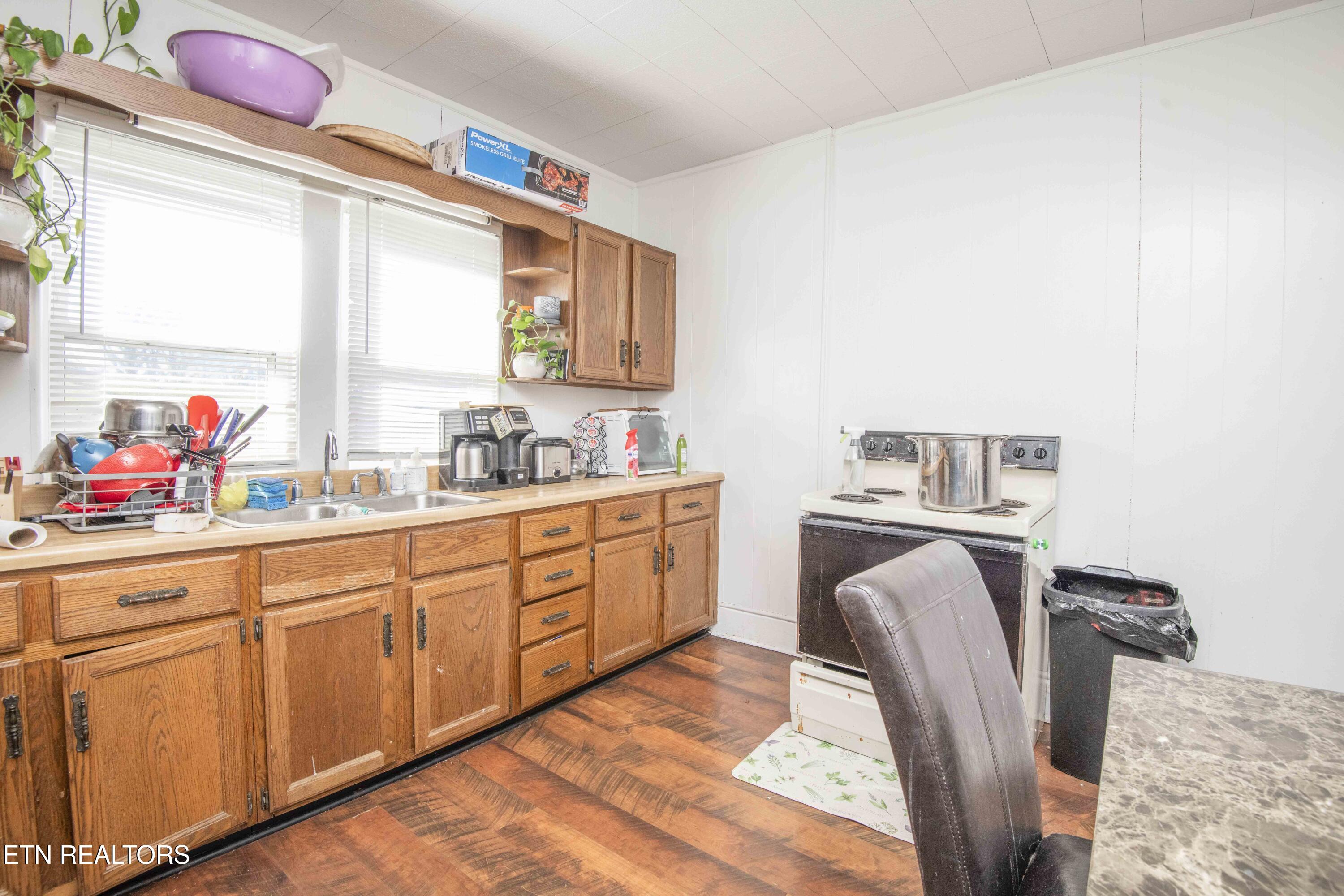 1945 Massachusetts Avenue Knoxville TN 37921