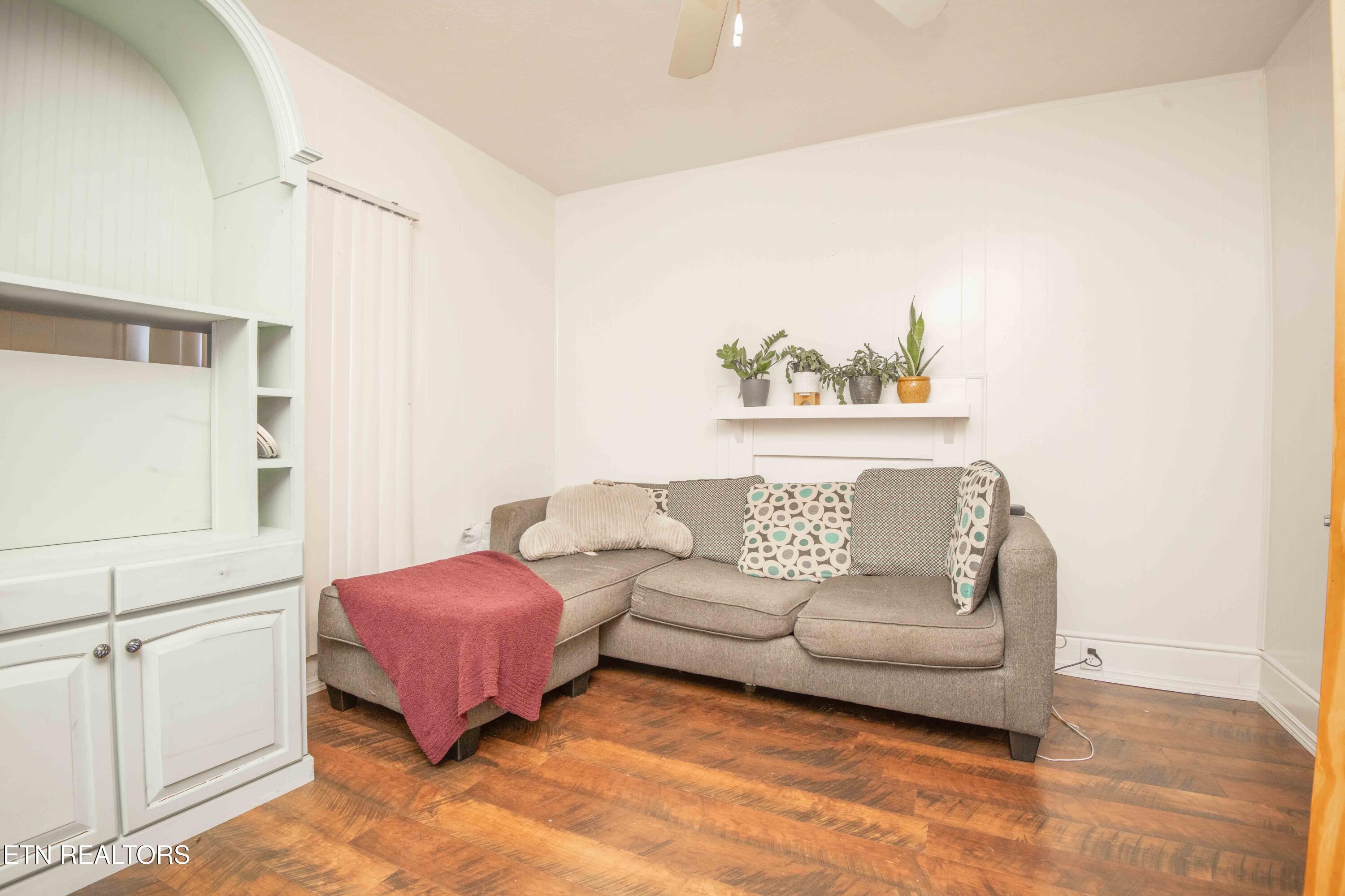 1945 Massachusetts Avenue Knoxville TN 37921