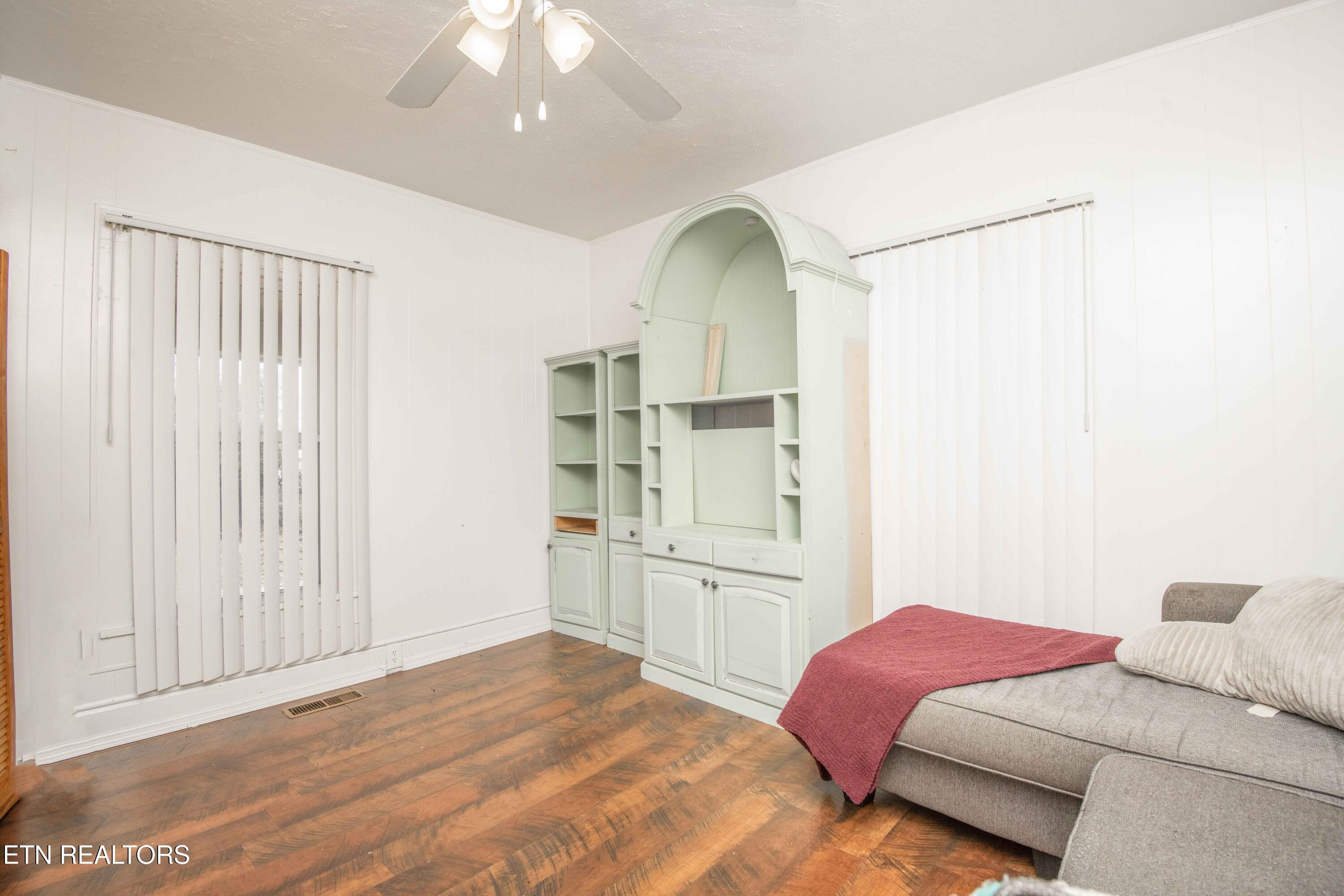 1945 Massachusetts Avenue Knoxville TN 37921