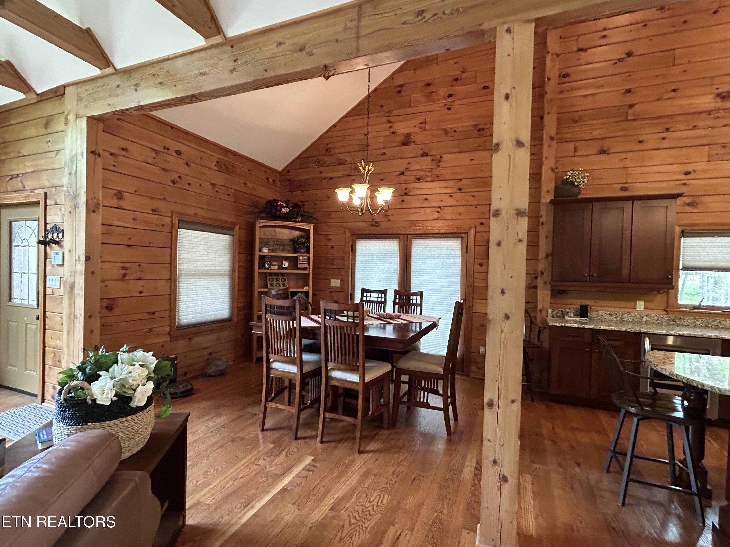 150 Red Oak Oneida TN 37841