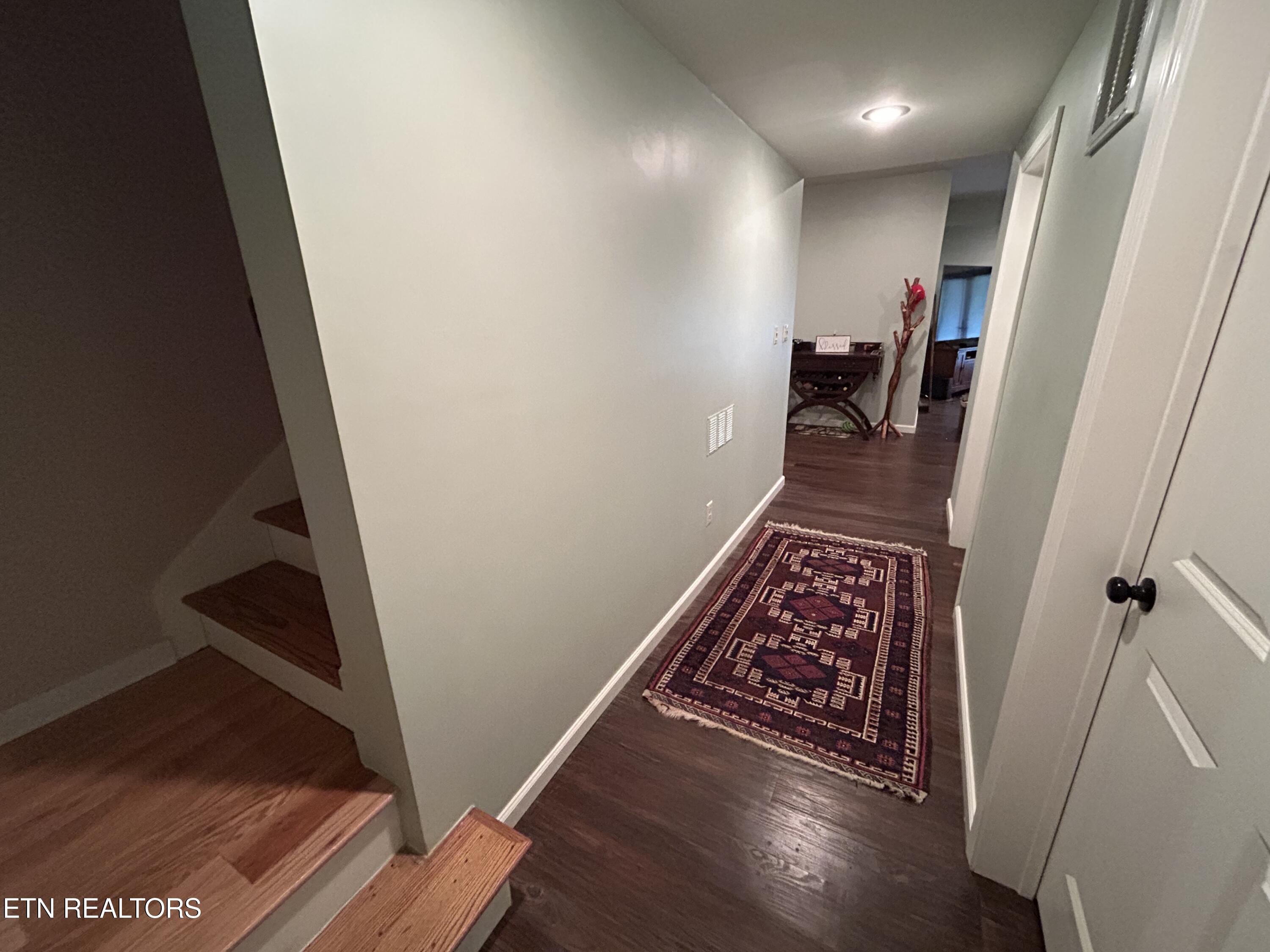 150 Red Oak Oneida TN 37841