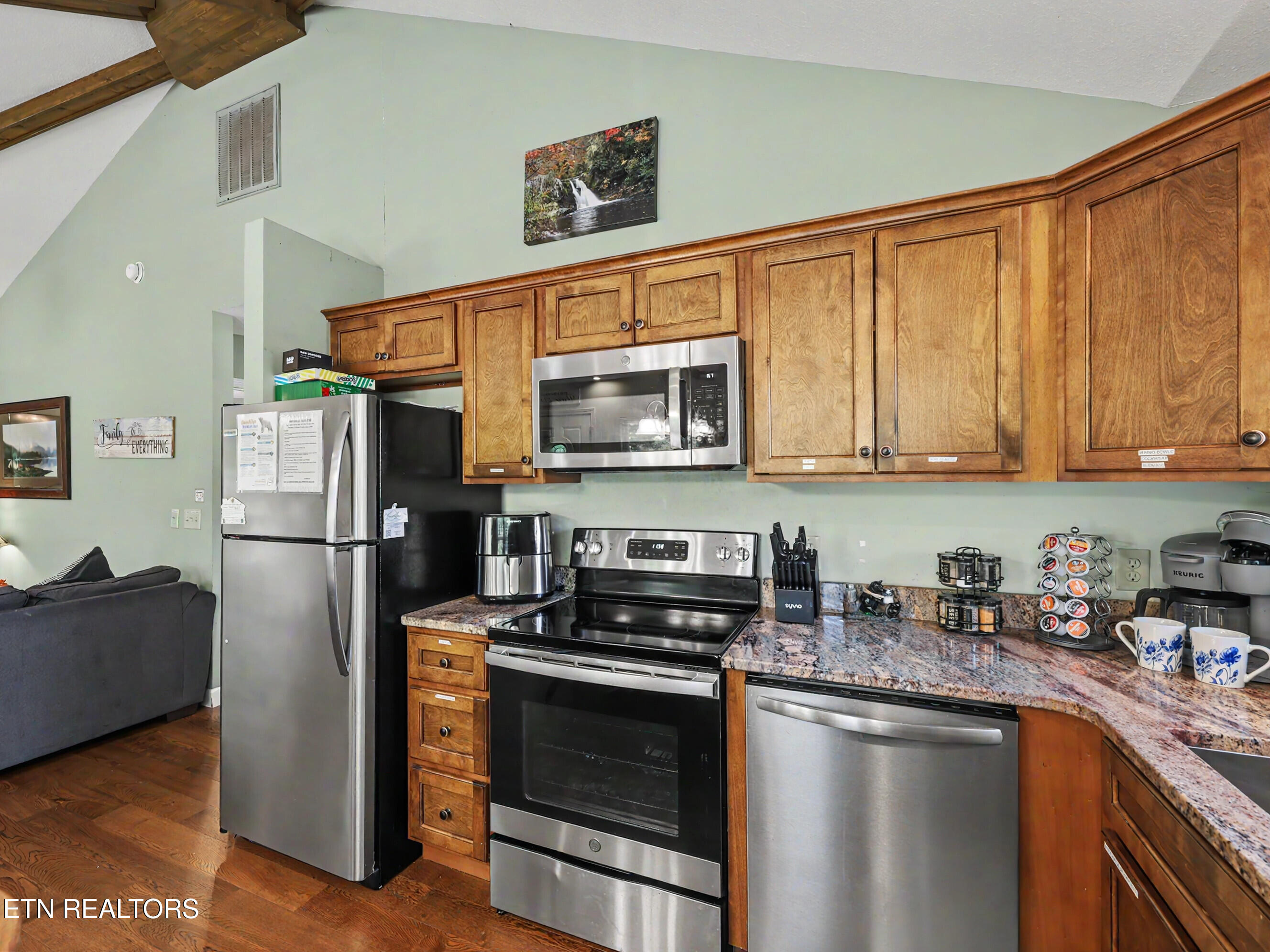 717 Valley View Lane Gatlinburg TN 37738