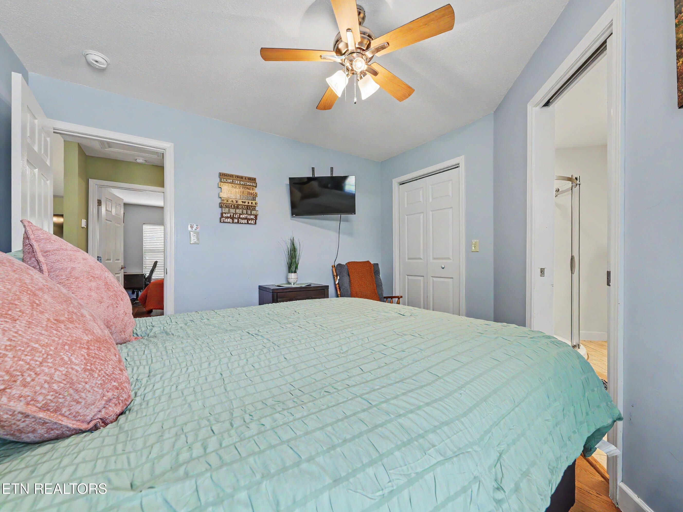 717 Valley View Lane Gatlinburg TN 37738
