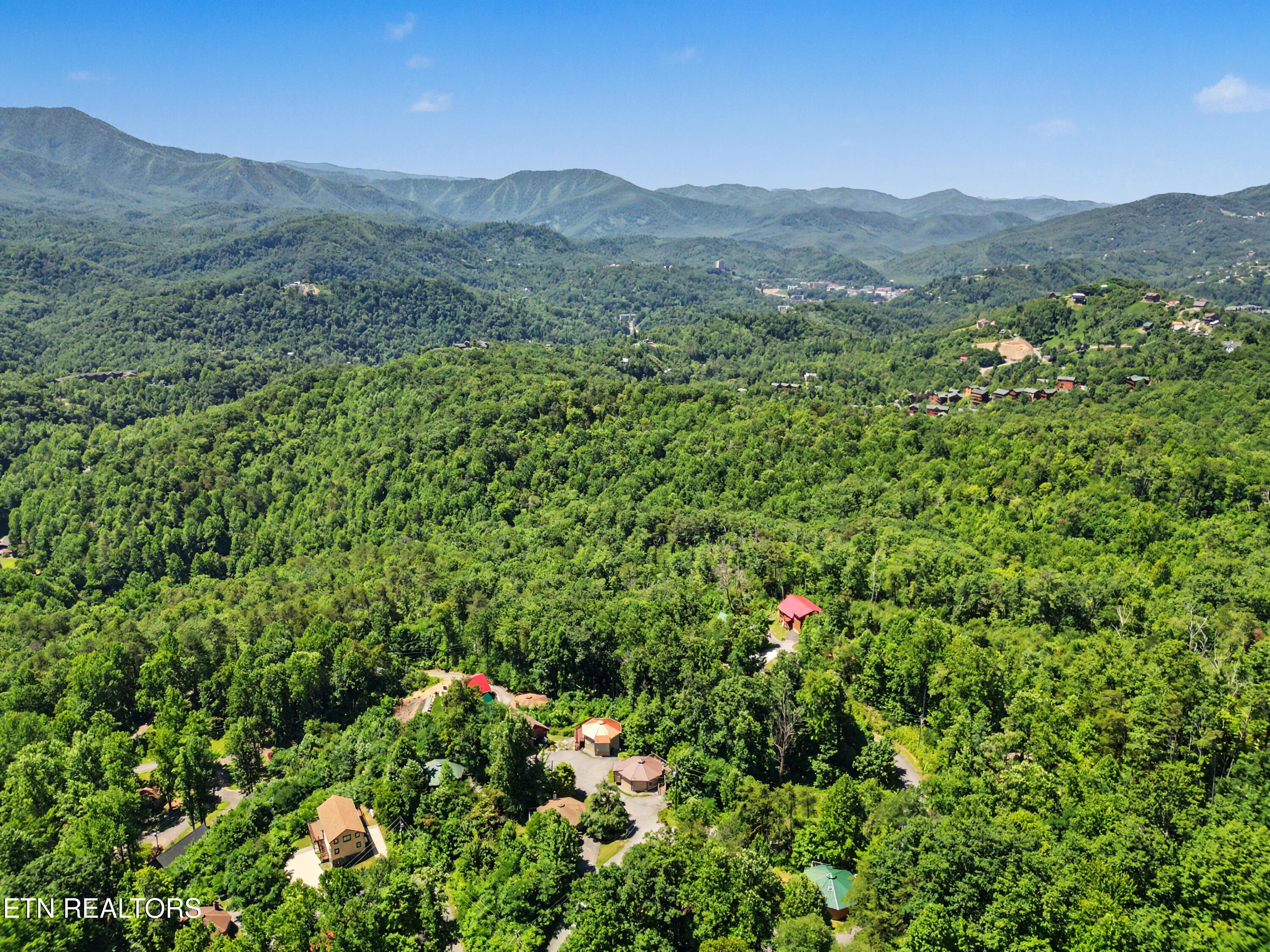 717 Valley View Lane Gatlinburg TN 37738