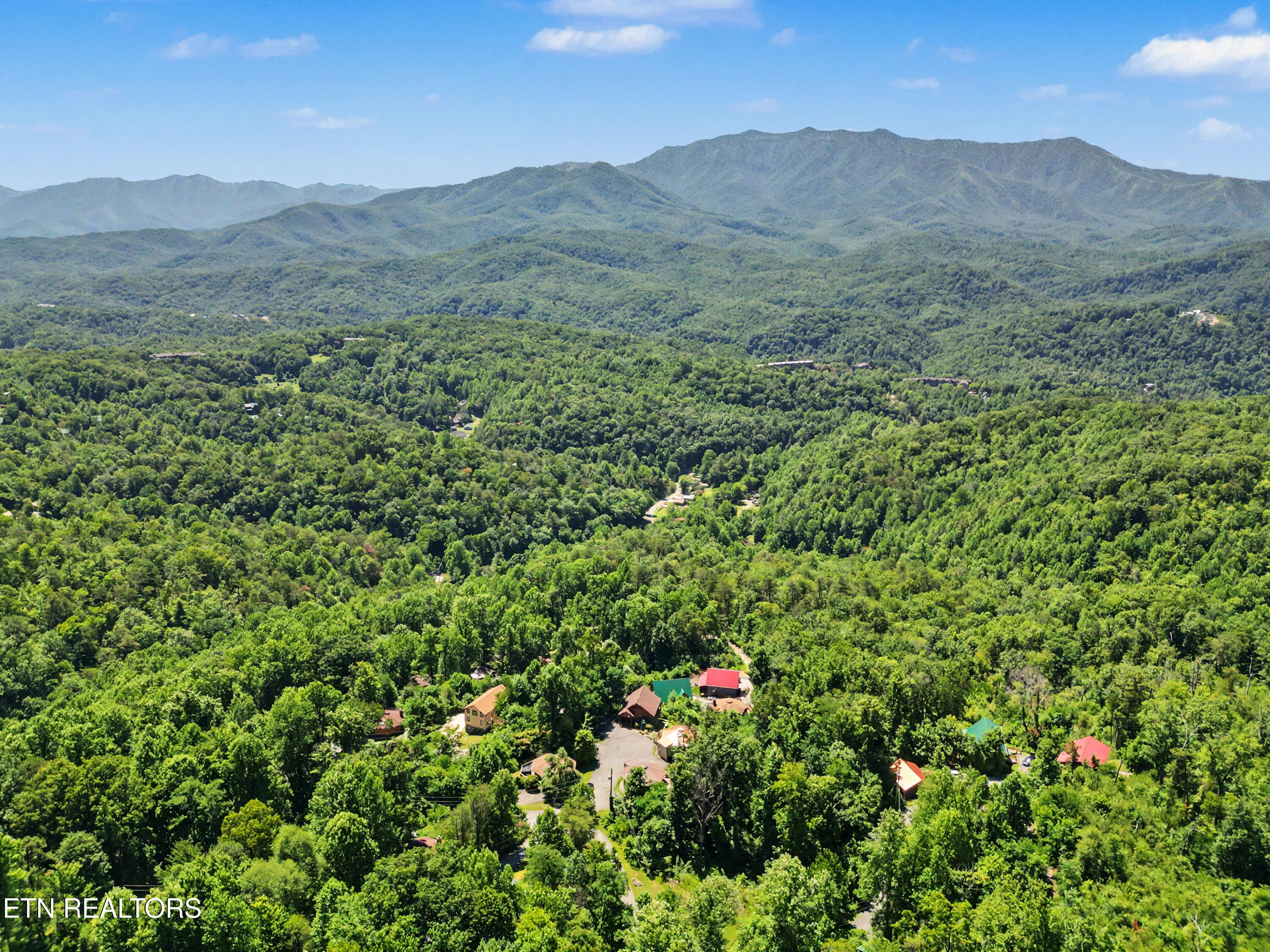 717 Valley View Lane Gatlinburg TN 37738
