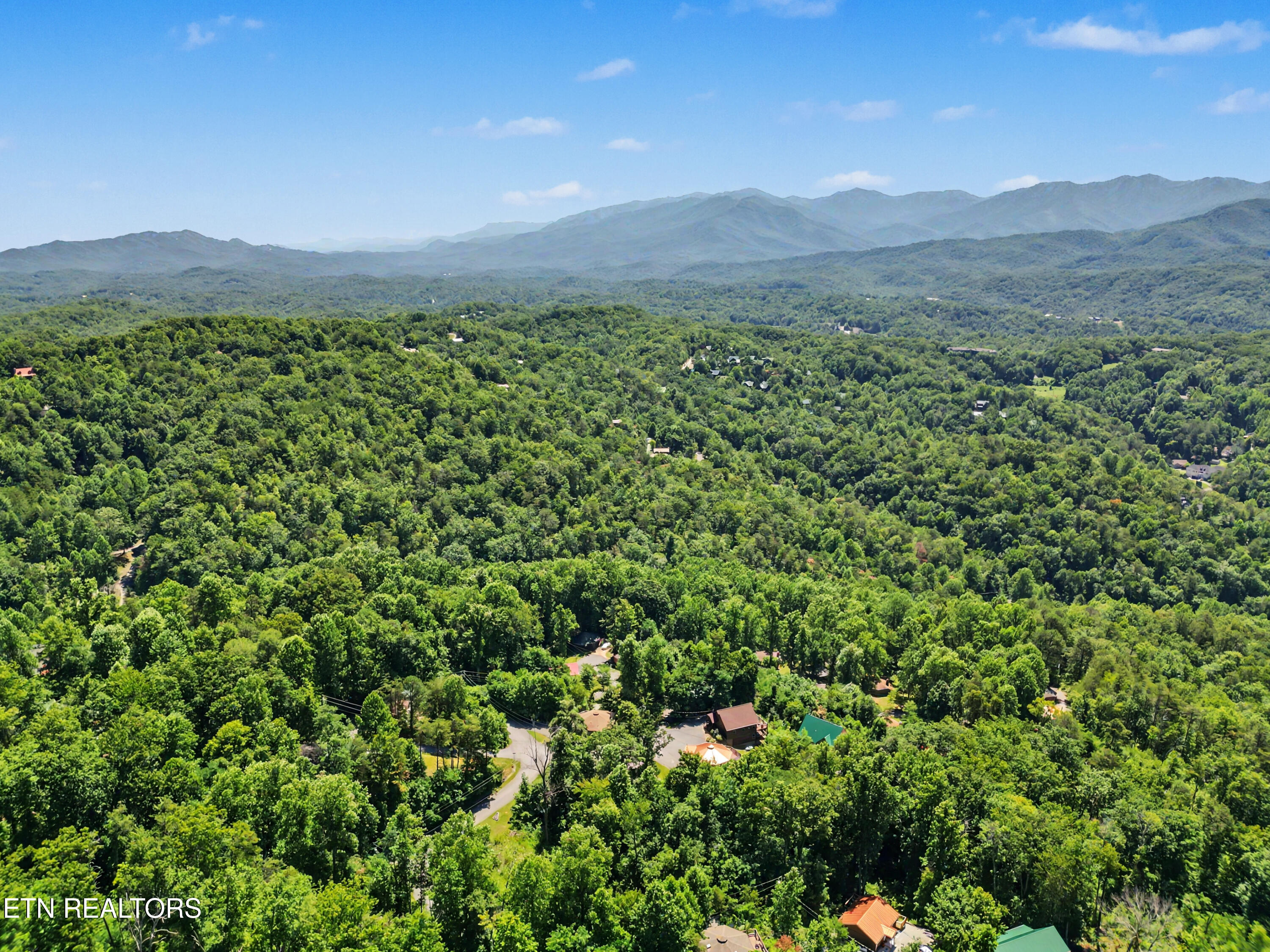717 Valley View Lane Gatlinburg TN 37738