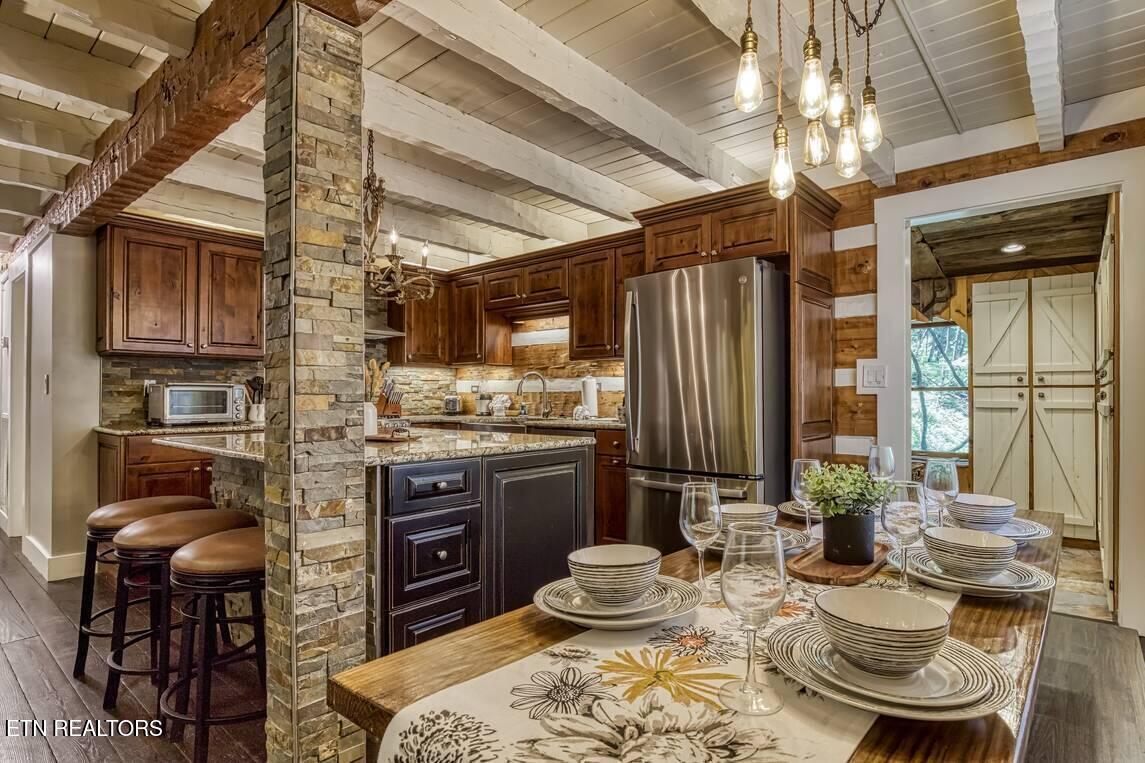 2440 Paradise Falls Way Sevierville TN 37862