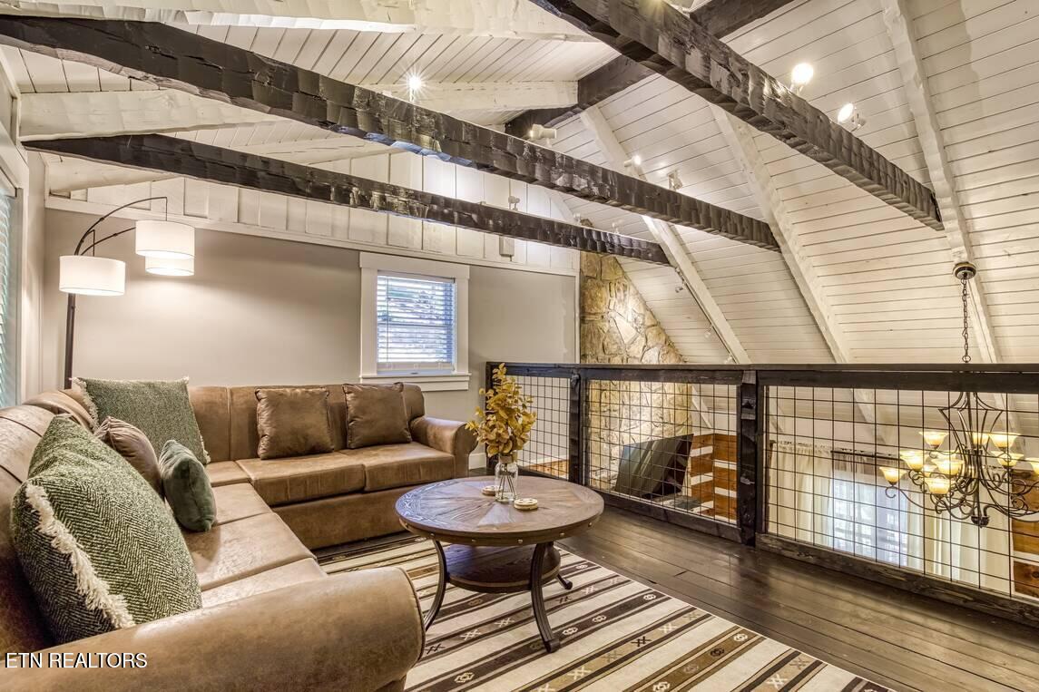 2440 Paradise Falls Way Sevierville TN 37862