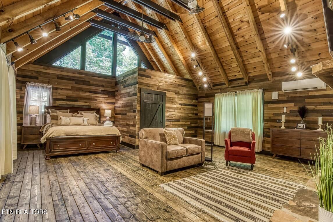 2440 Paradise Falls Way Sevierville TN 37862