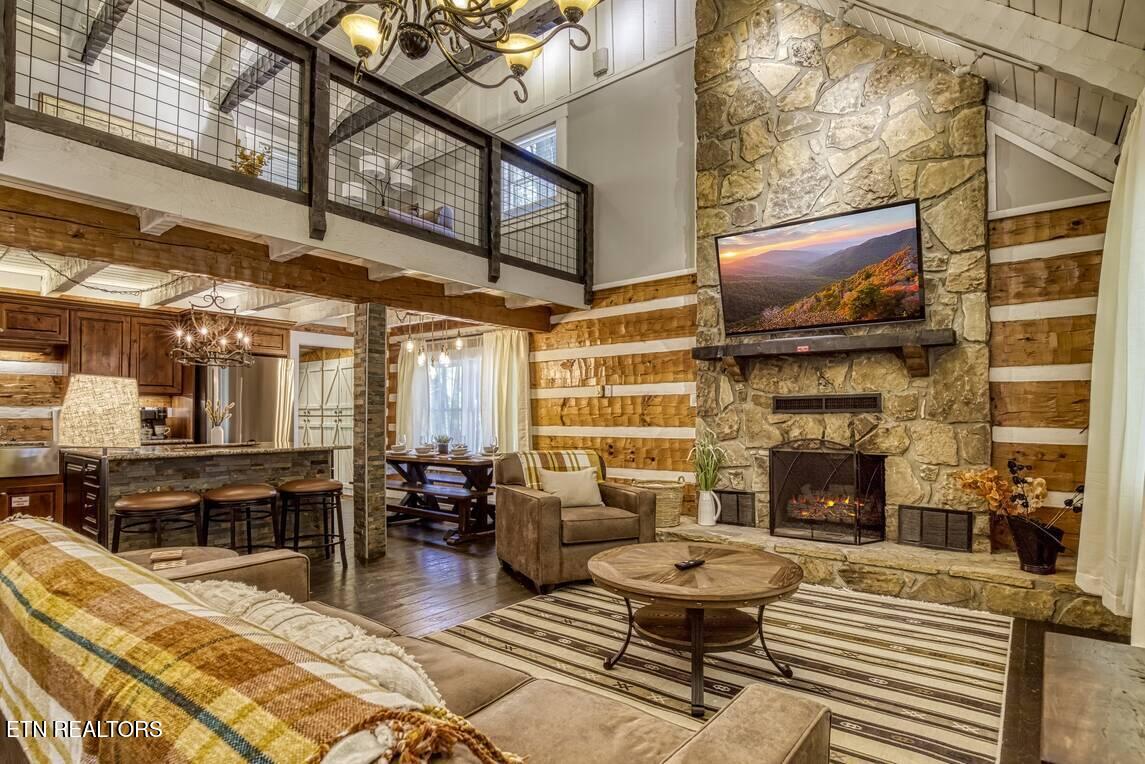 2440 Paradise Falls Way Sevierville TN 37862