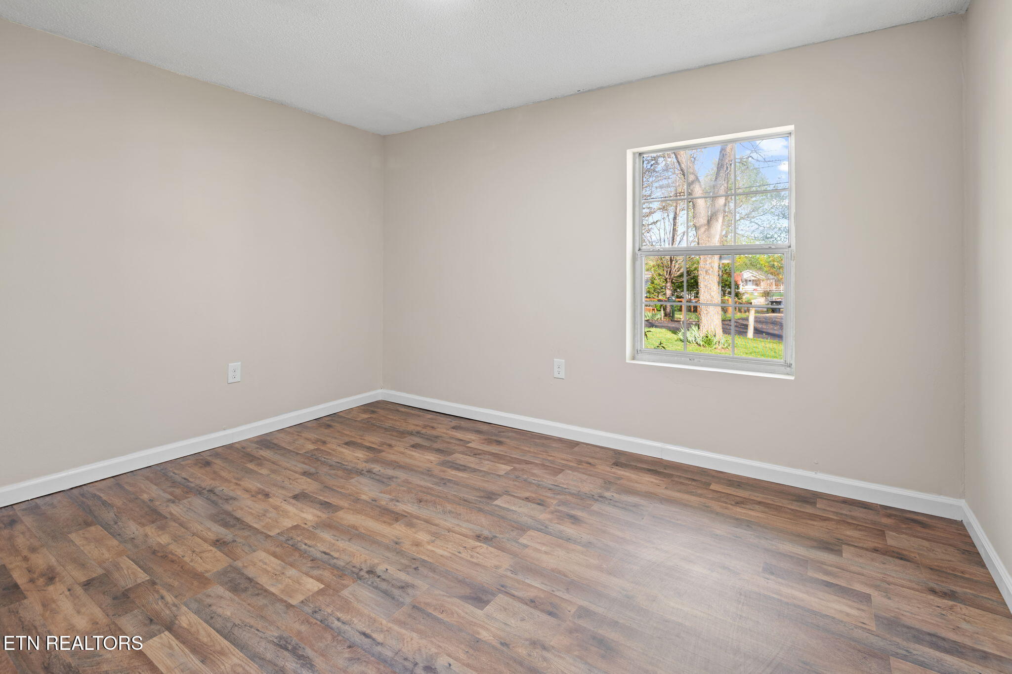 1005 Drive D Knoxville TN 37920