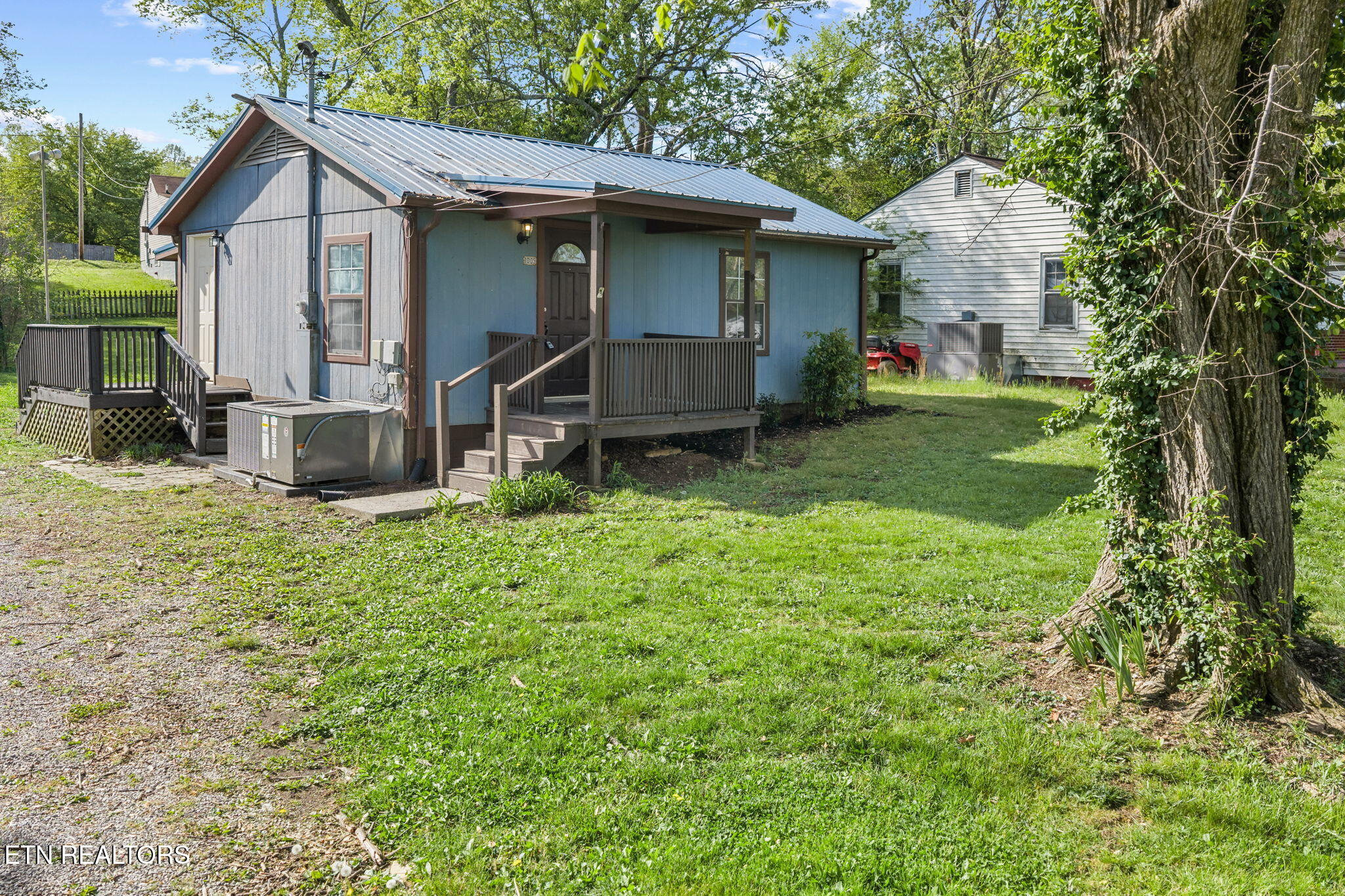 1005 Drive D Knoxville TN 37920