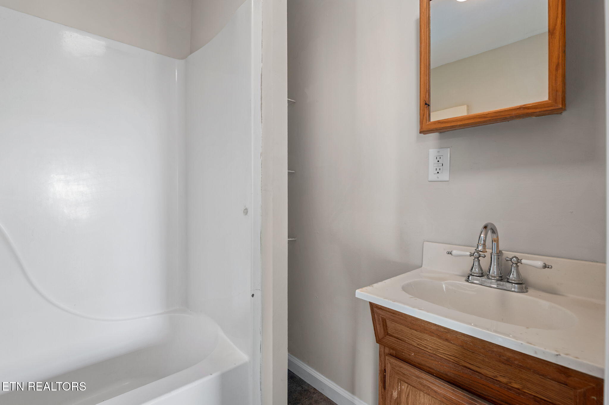 1005 Drive D Knoxville TN 37920