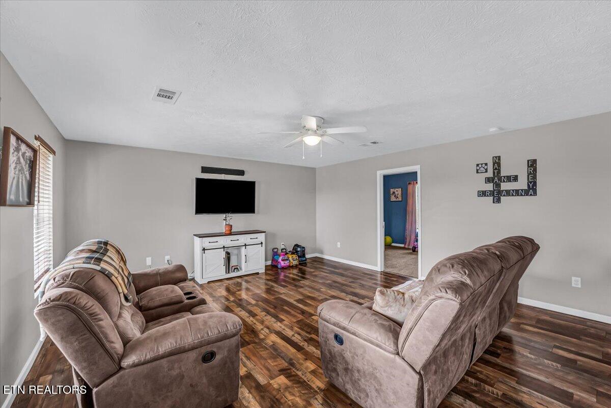 2026 Jonathan Drive White Pine TN 37890