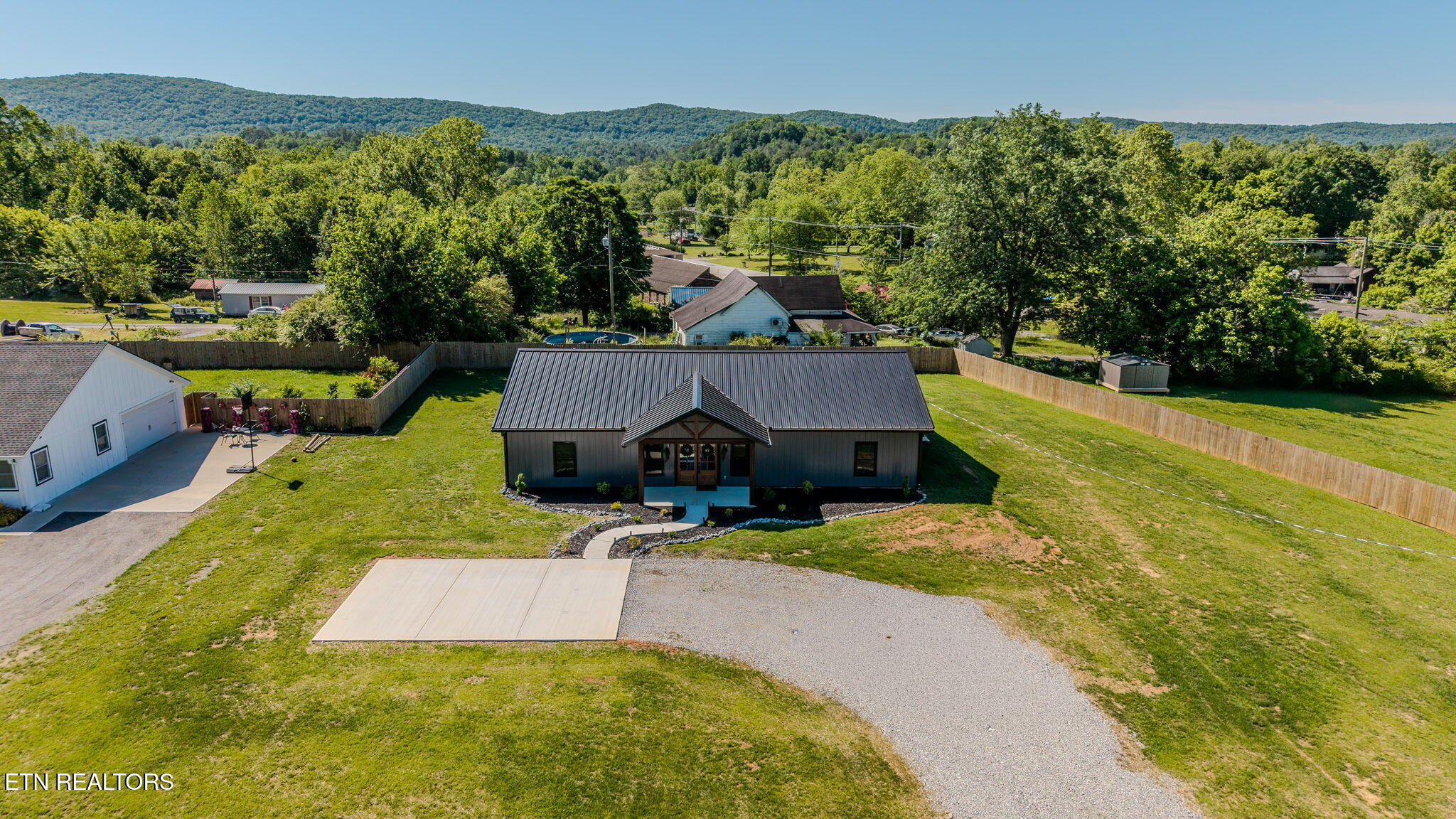 110 Eldon Justice Road Oliver Springs TN 37840