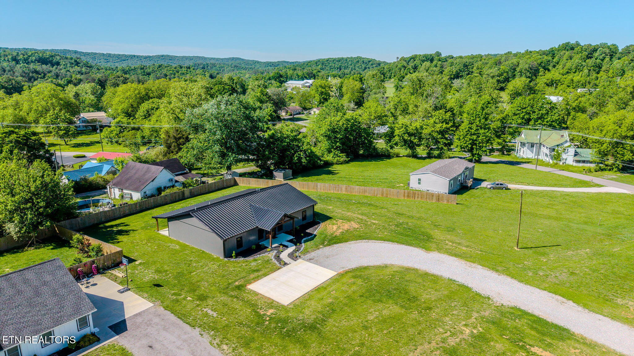 110 Eldon Justice Road Oliver Springs TN 37840