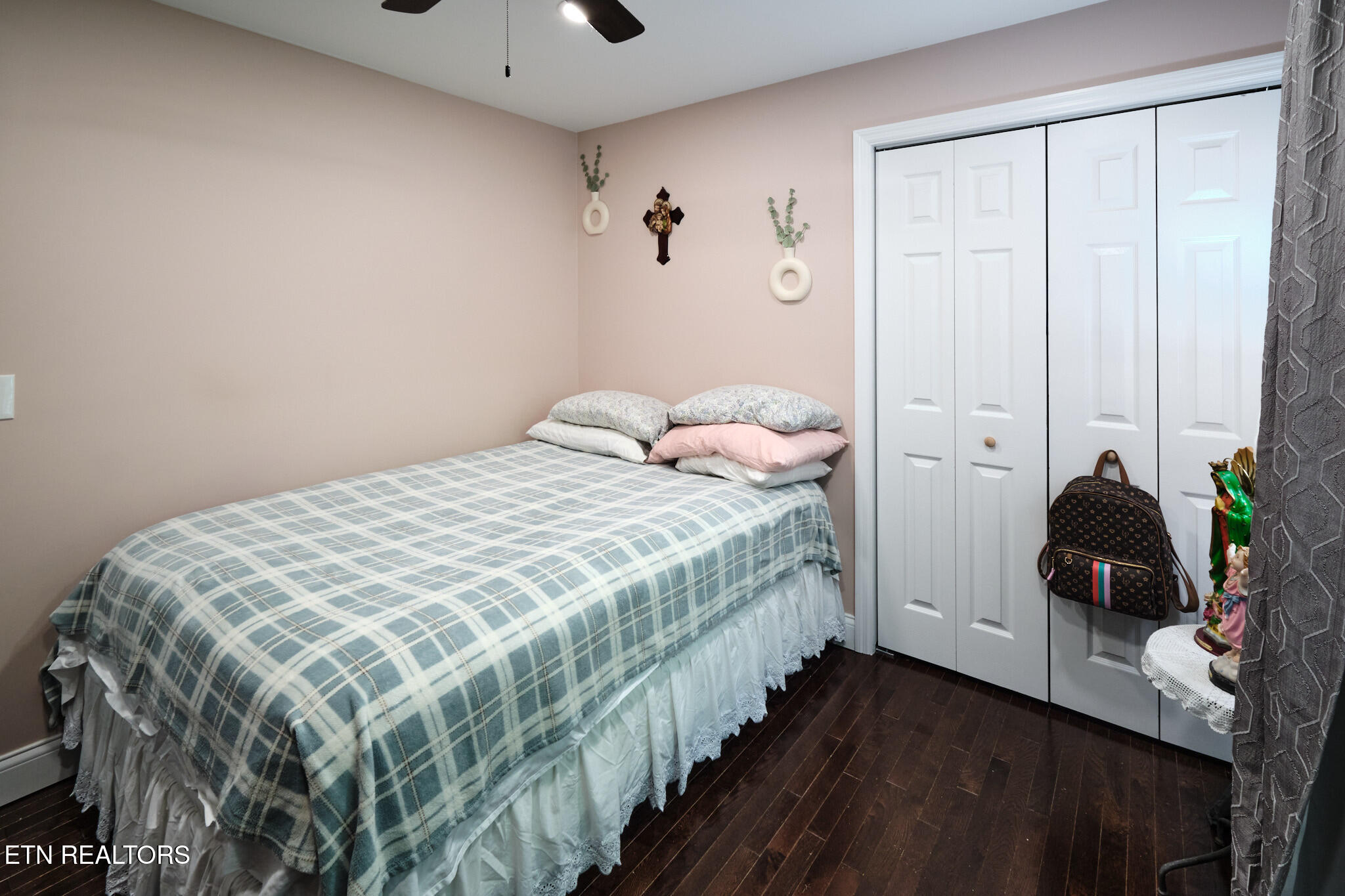 3824 Sugar Grove Valley Road Harriman TN 37748