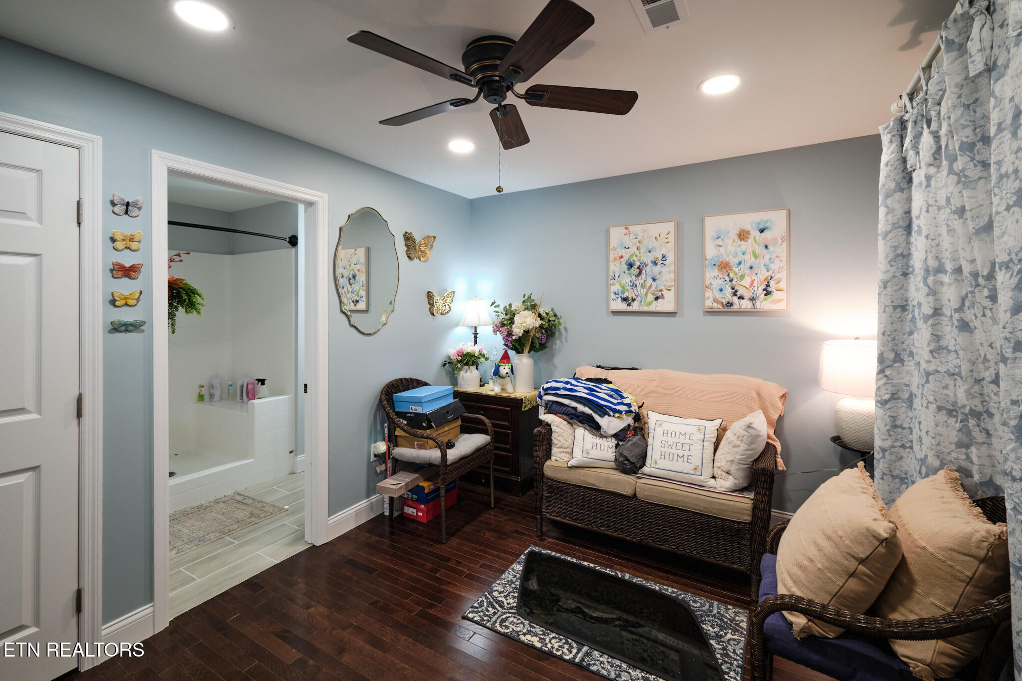 3824 Sugar Grove Valley Road Harriman TN 37748