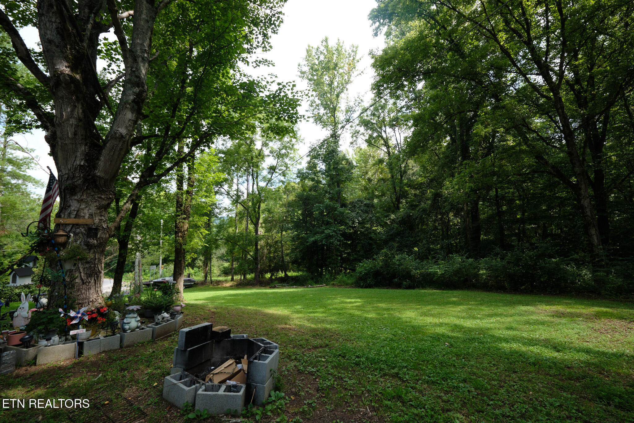 3824 Sugar Grove Valley Road Harriman TN 37748