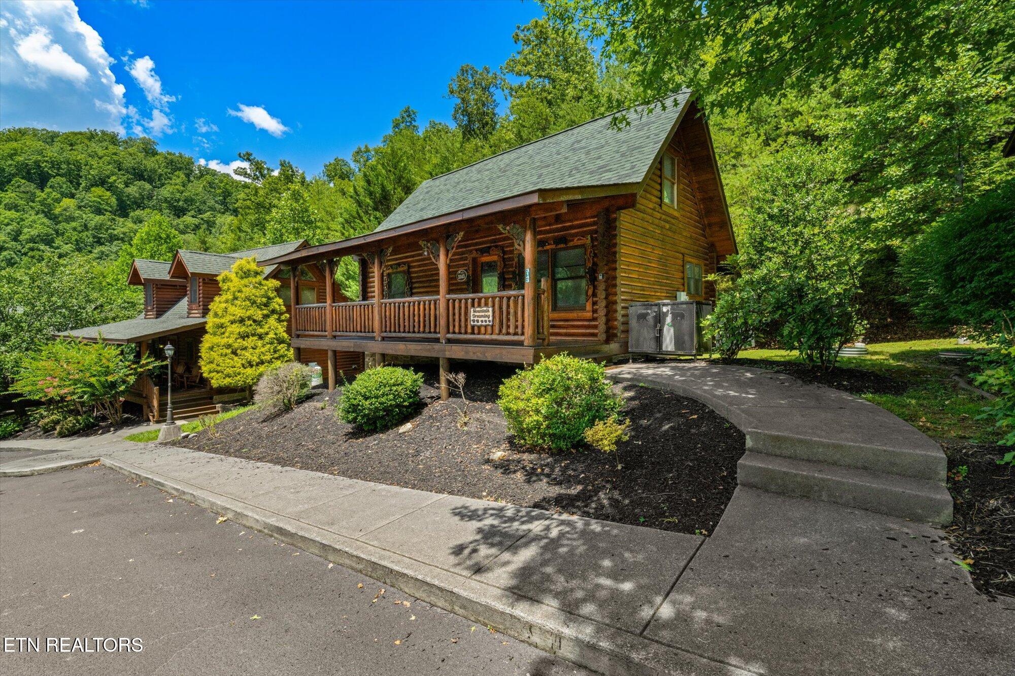 3143 Smoky Ridge Way Sevierville TN 37862