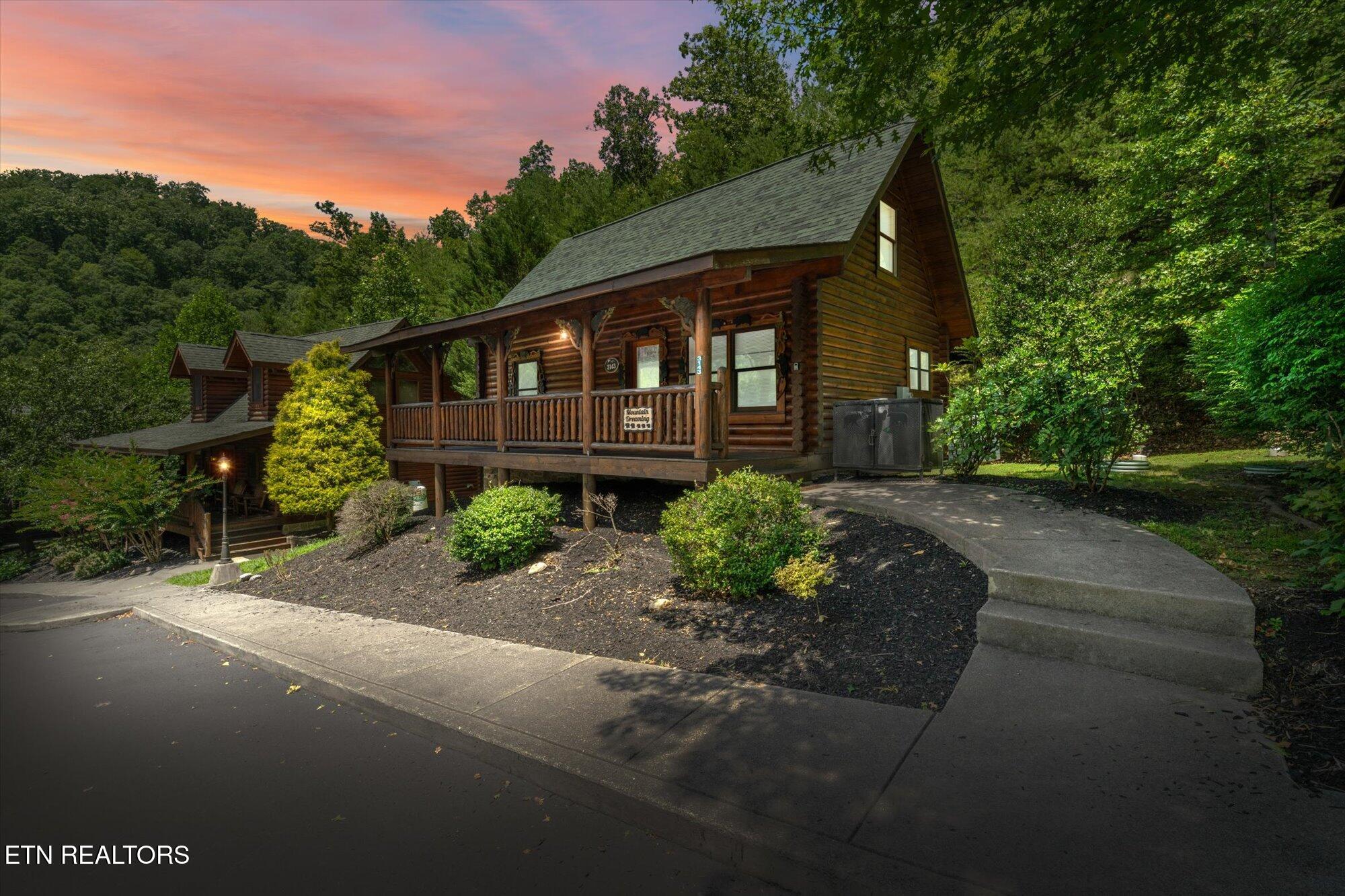 3143 Smoky Ridge Way Sevierville TN 37862