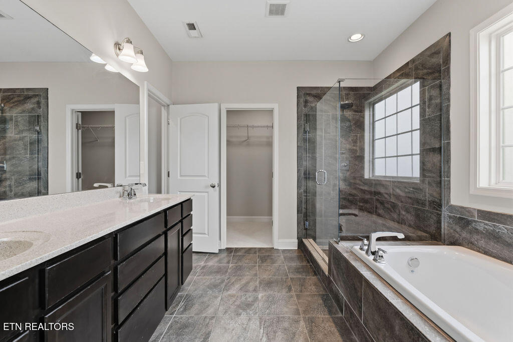 818 Brookwood Lane Maryville TN 37801
