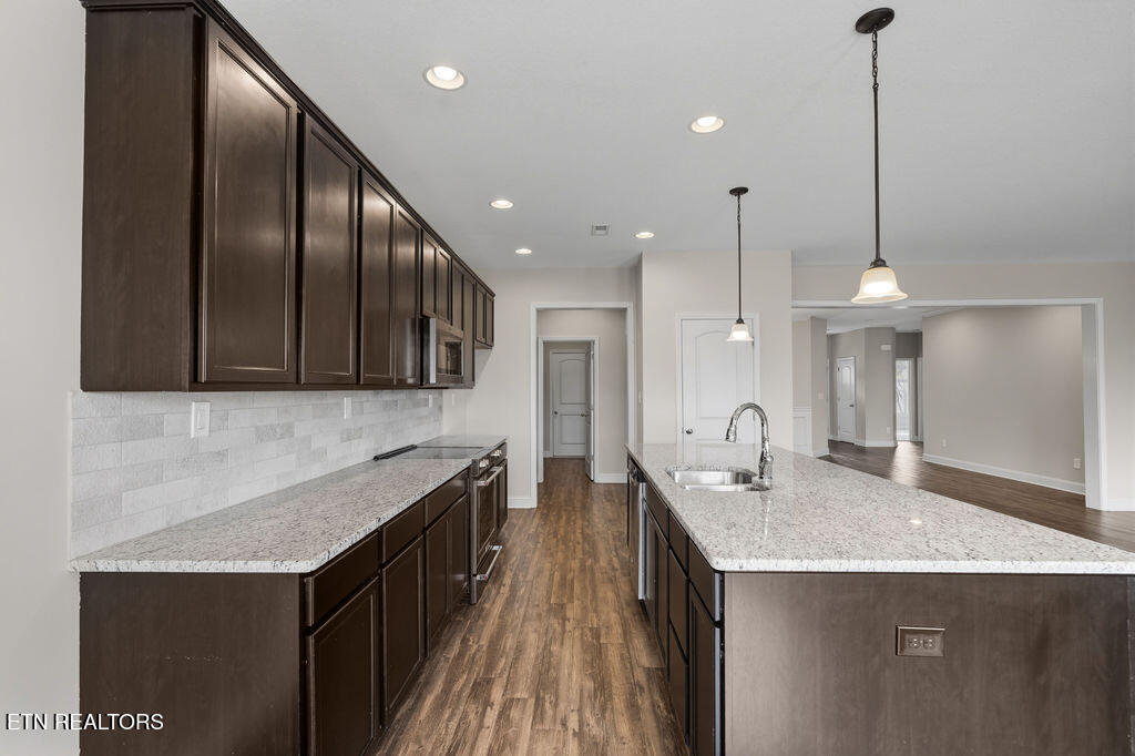 818 Brookwood Lane Maryville TN 37801