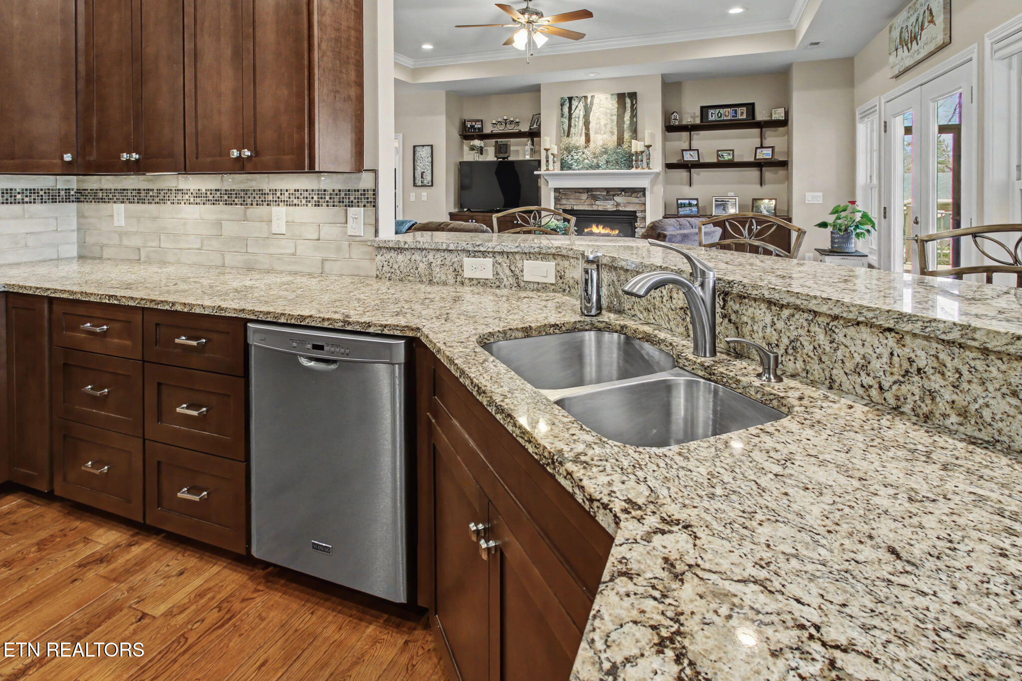 204 Seminole Circle Loudon TN 37774