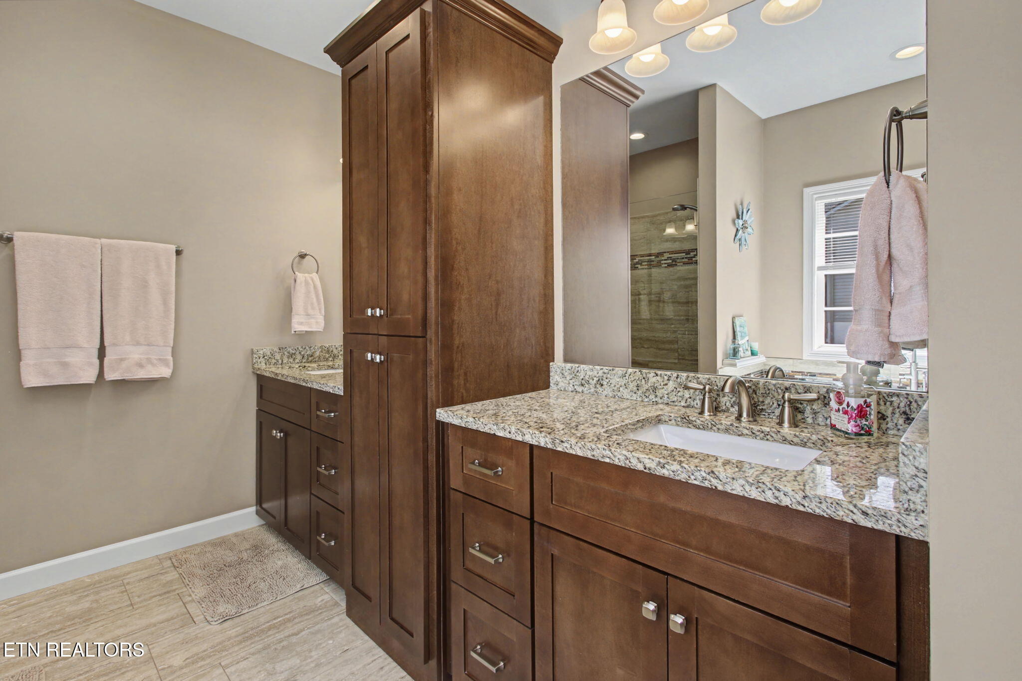 204 Seminole Circle Loudon TN 37774