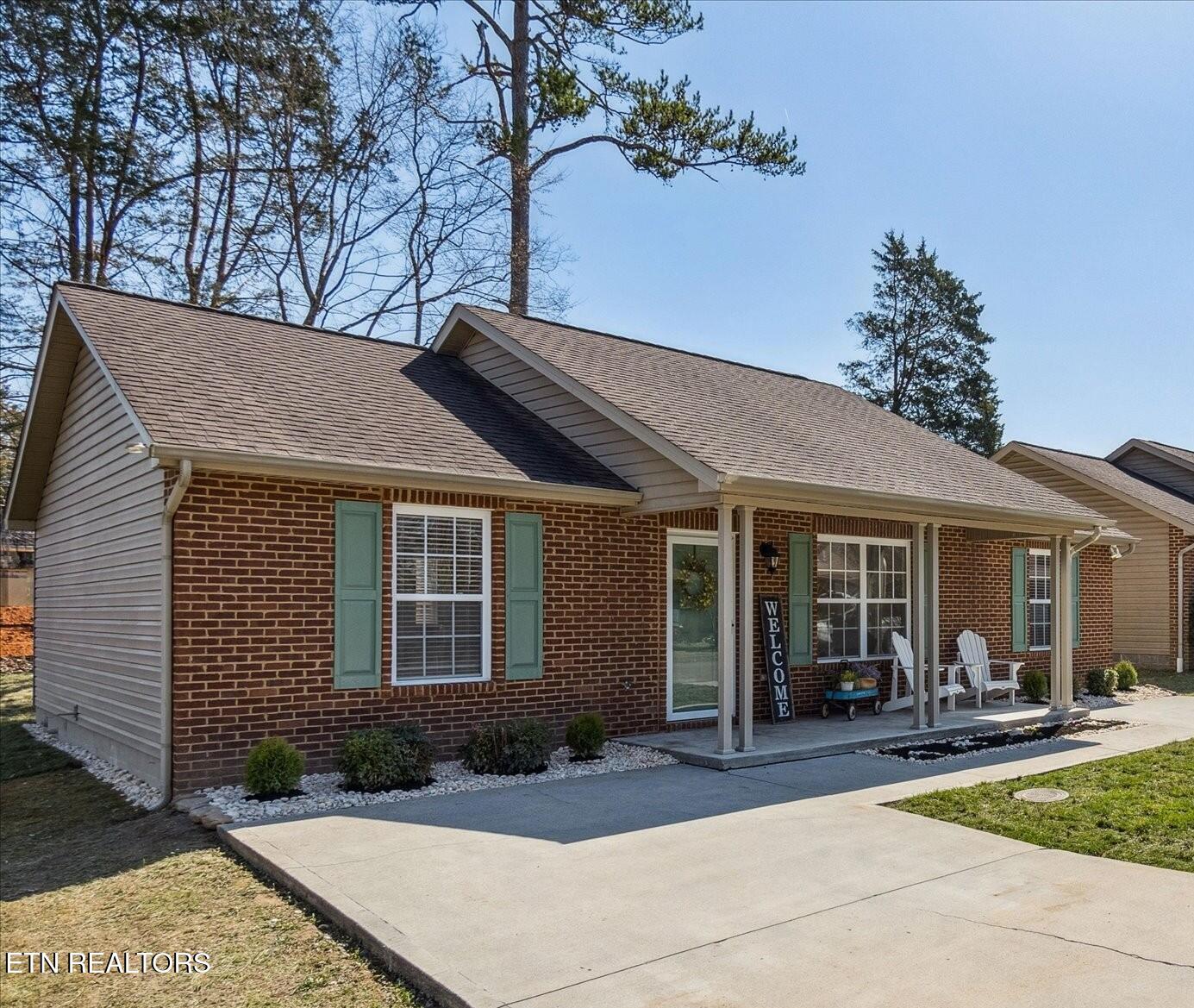 4954 Teras Point Way Knoxville TN 37918