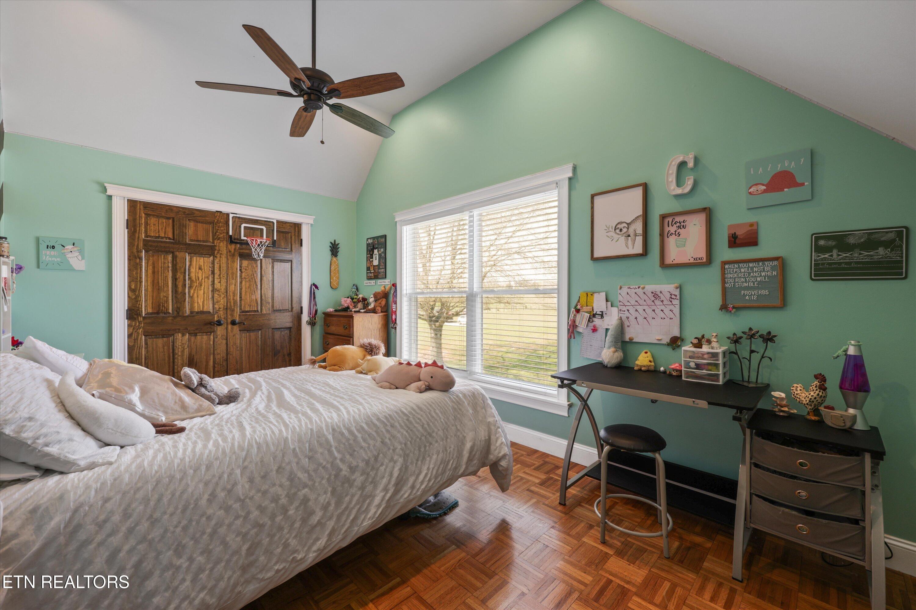 647 Mannela Drive Strawberry Plains TN 37871