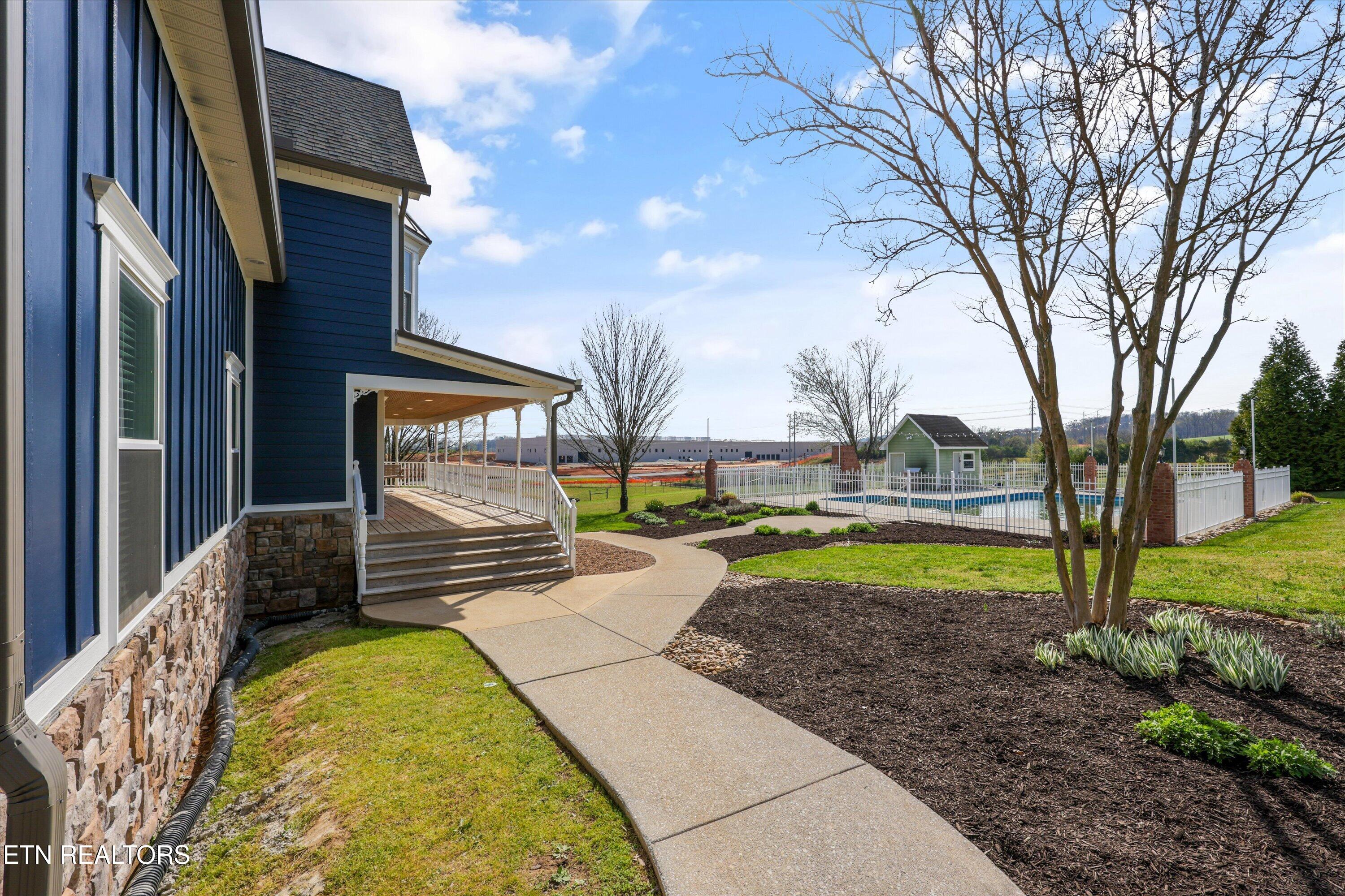 647 Mannela Drive Strawberry Plains TN 37871