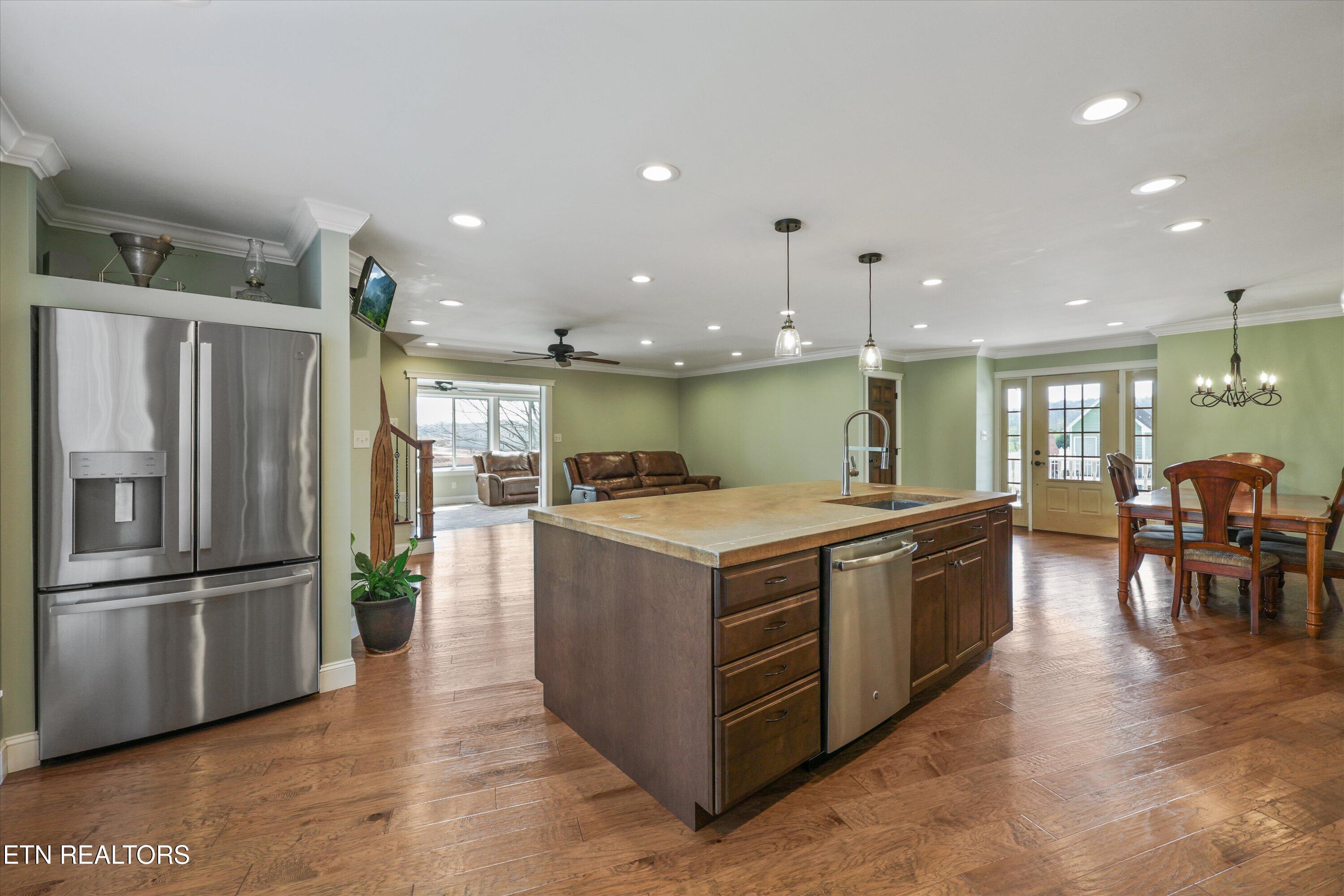 647 Mannela Drive Strawberry Plains TN 37871