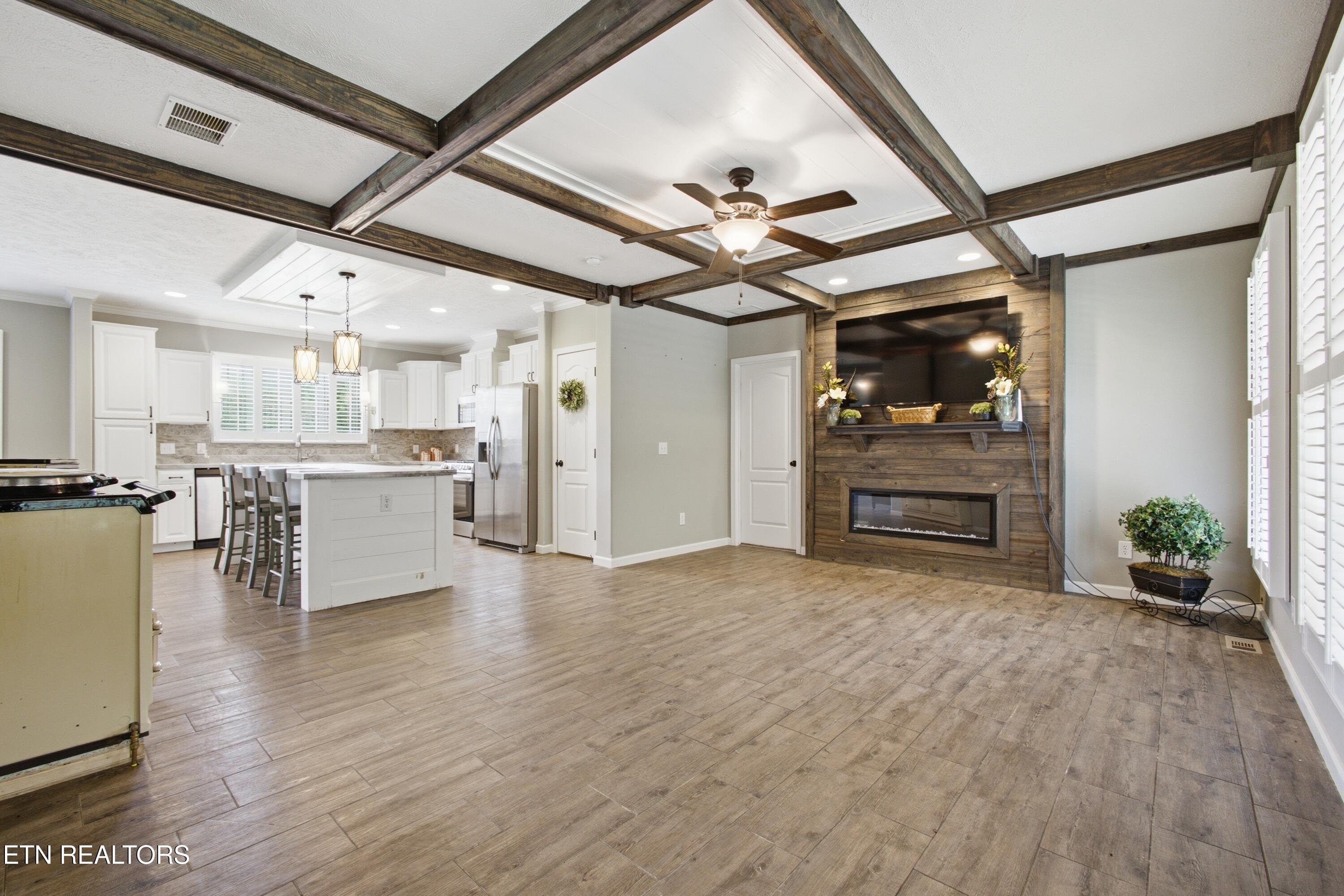 127 Narramore Lane Philadelphia TN 37846