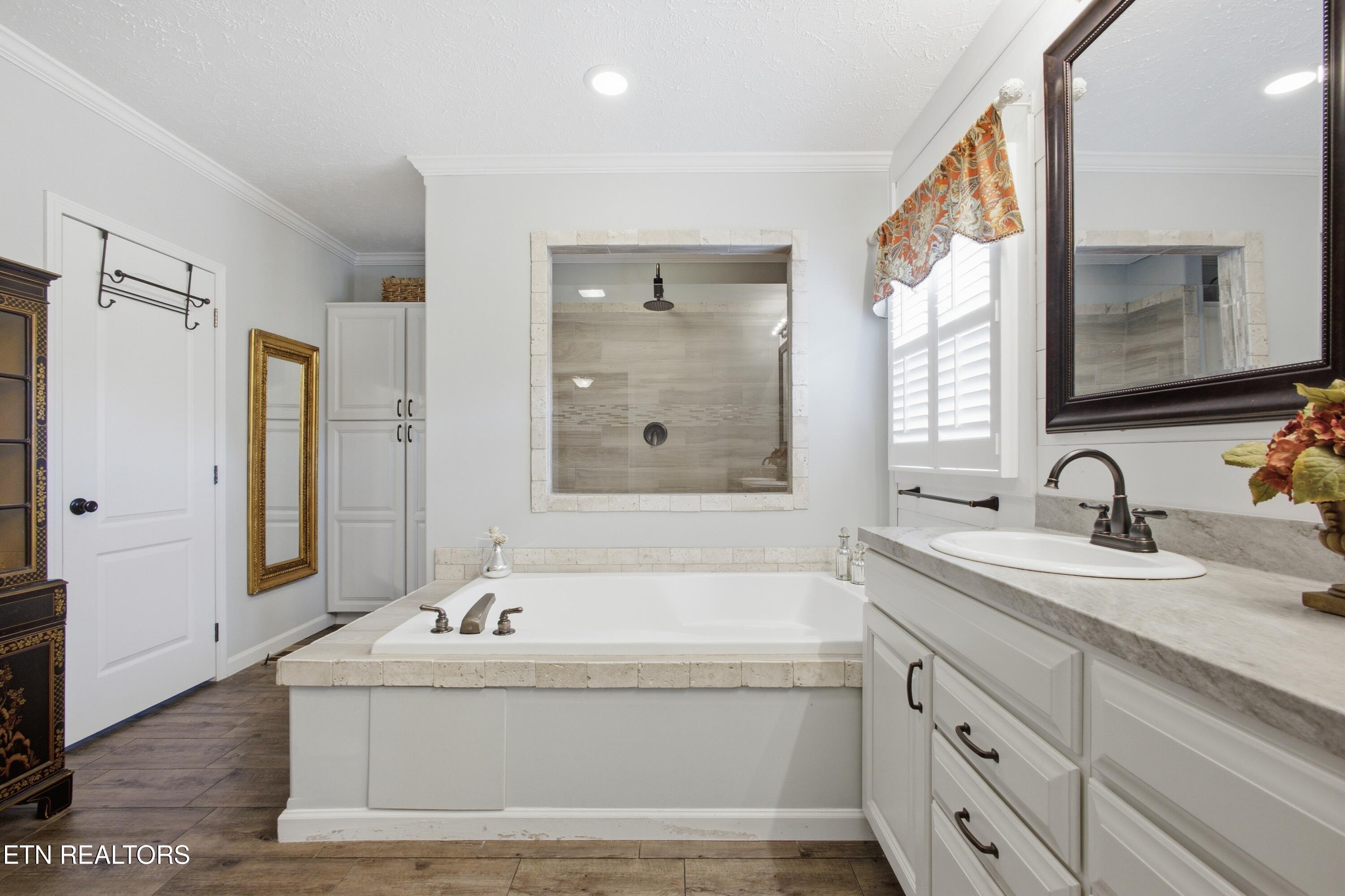 127 Narramore Lane Philadelphia TN 37846