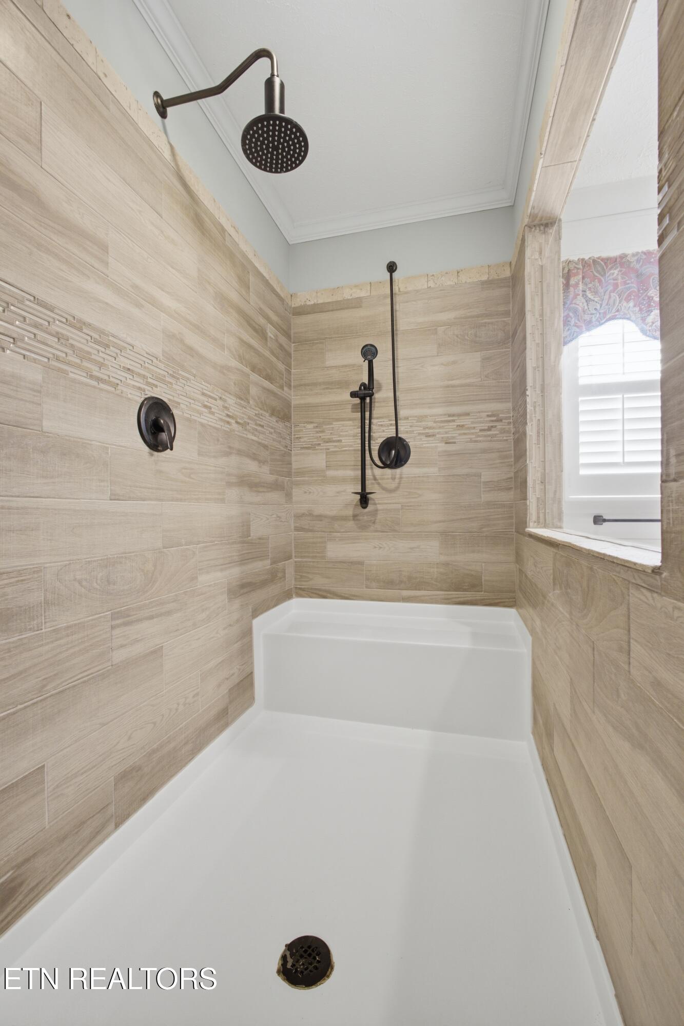 127 Narramore Lane Philadelphia TN 37846