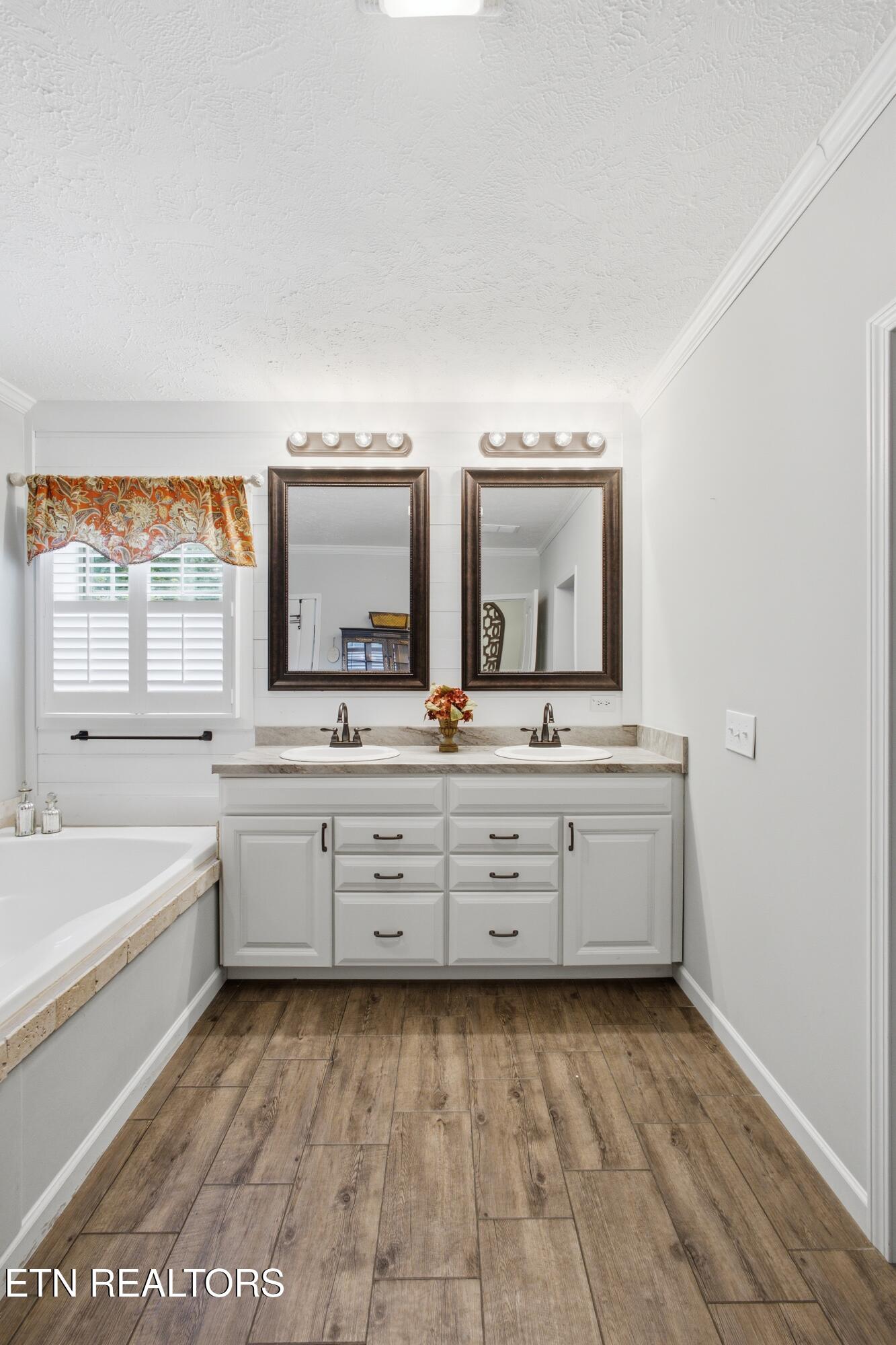 127 Narramore Lane Philadelphia TN 37846
