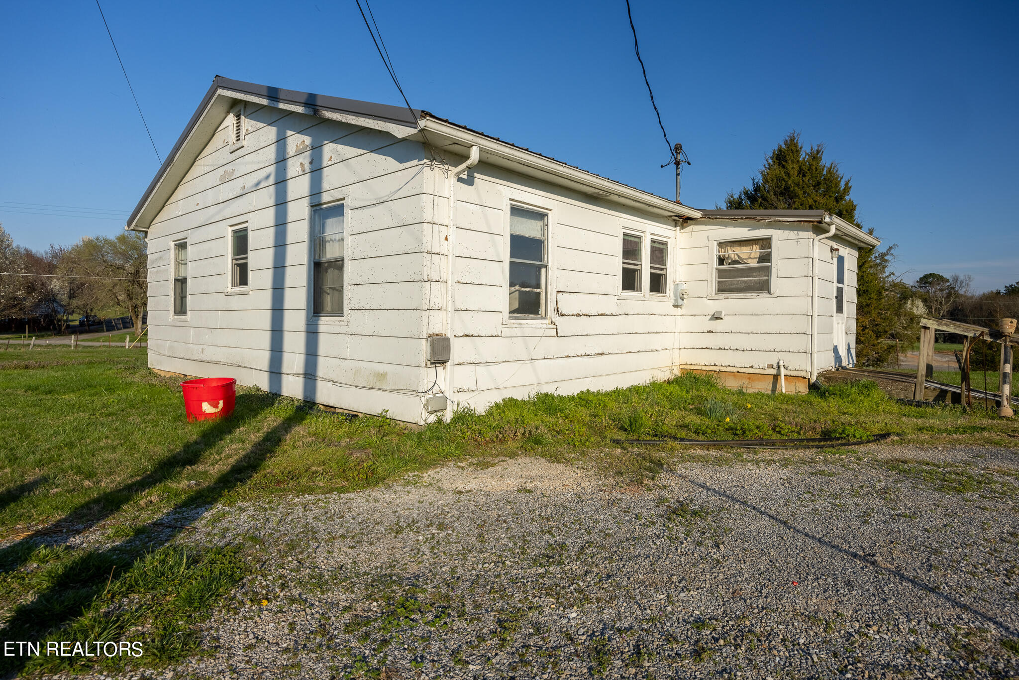 762 N Old Tellico Highway Madisonville TN 37354
