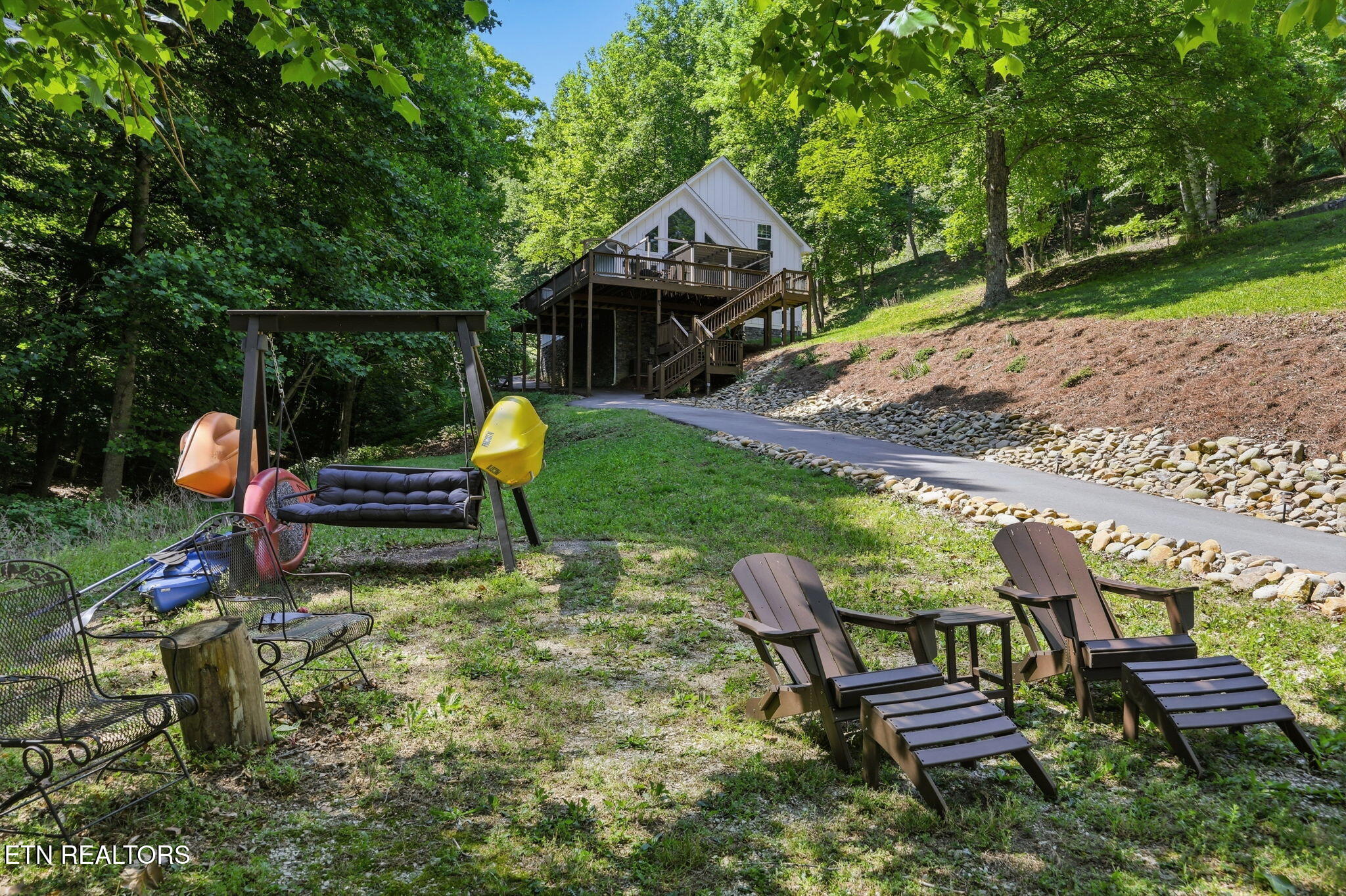 1068 N Shorewood Drive Caryville TN 37714